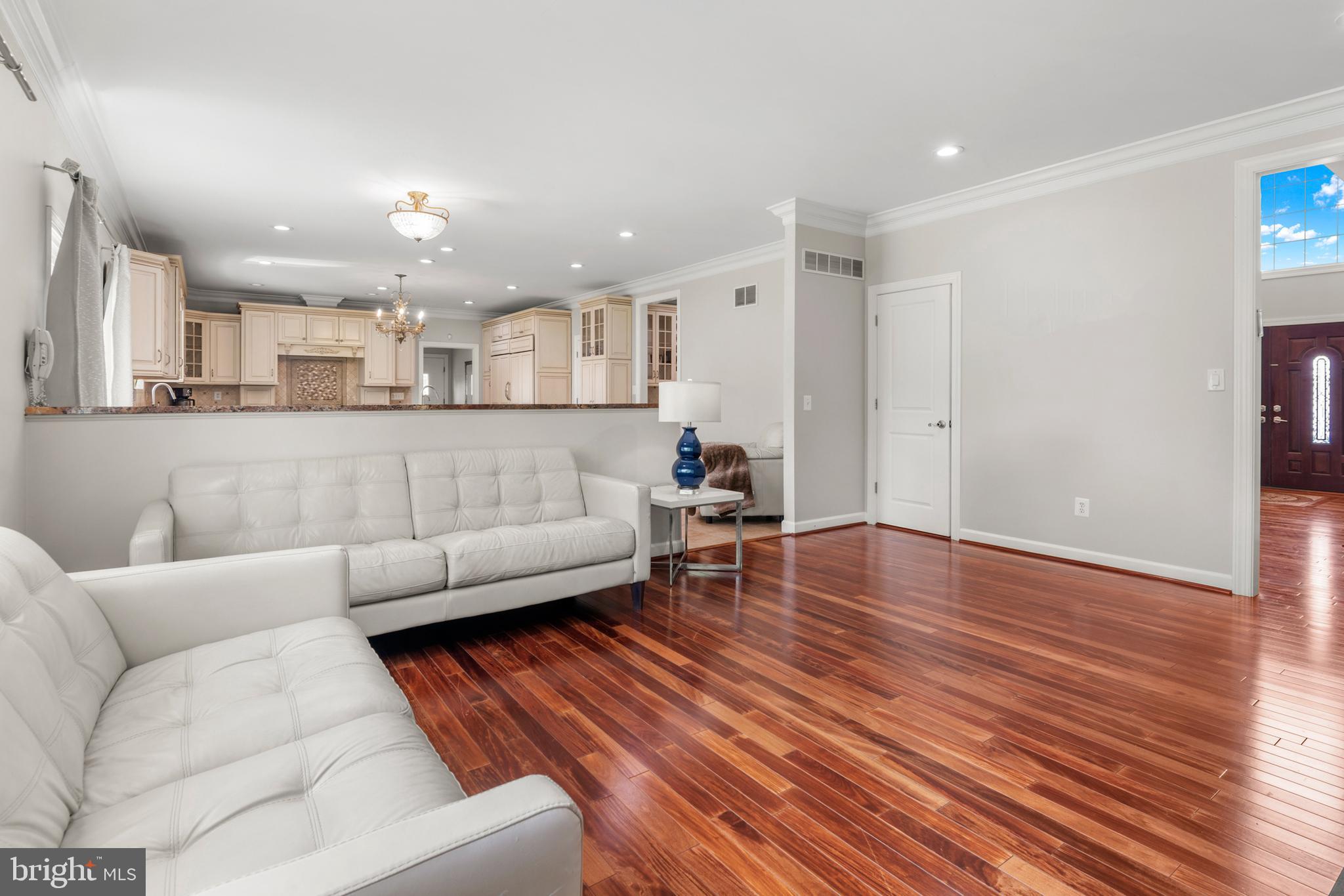 PIKESVILLE - Residential