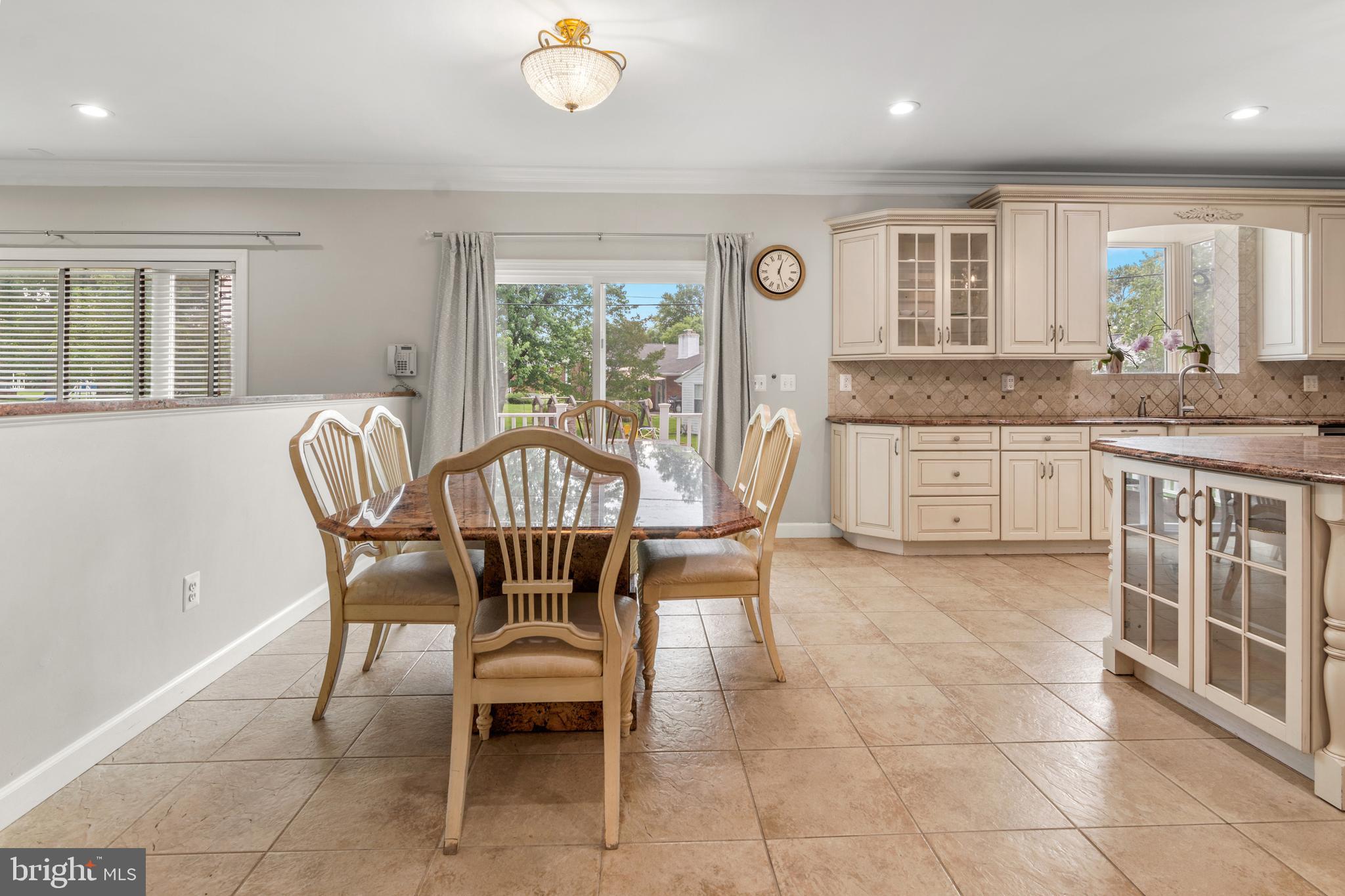 PIKESVILLE - Residential