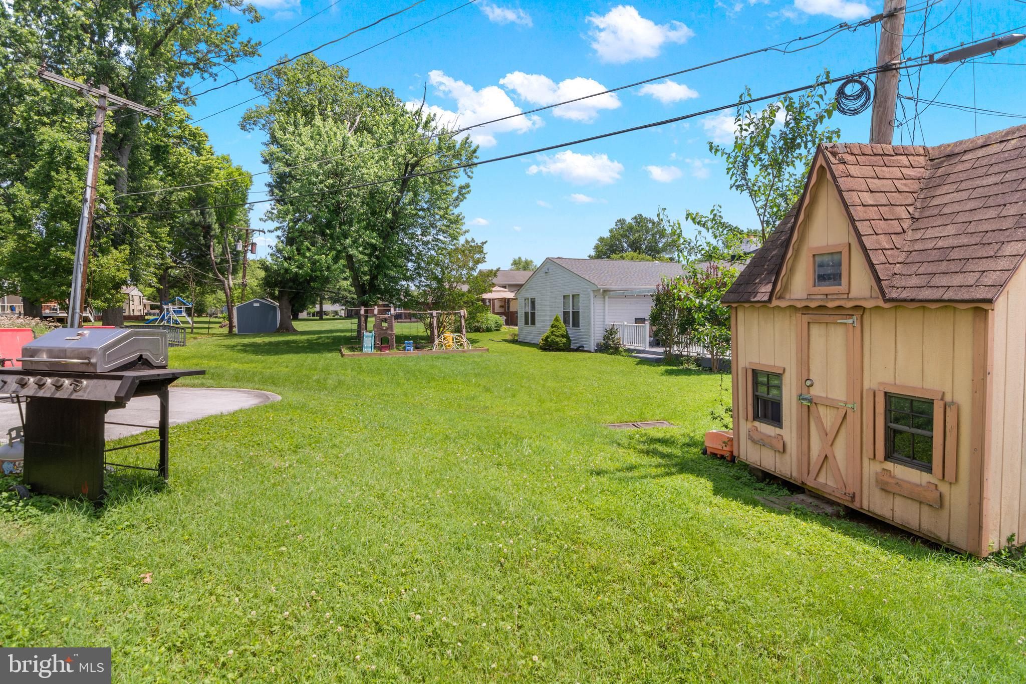PIKESVILLE - Residential