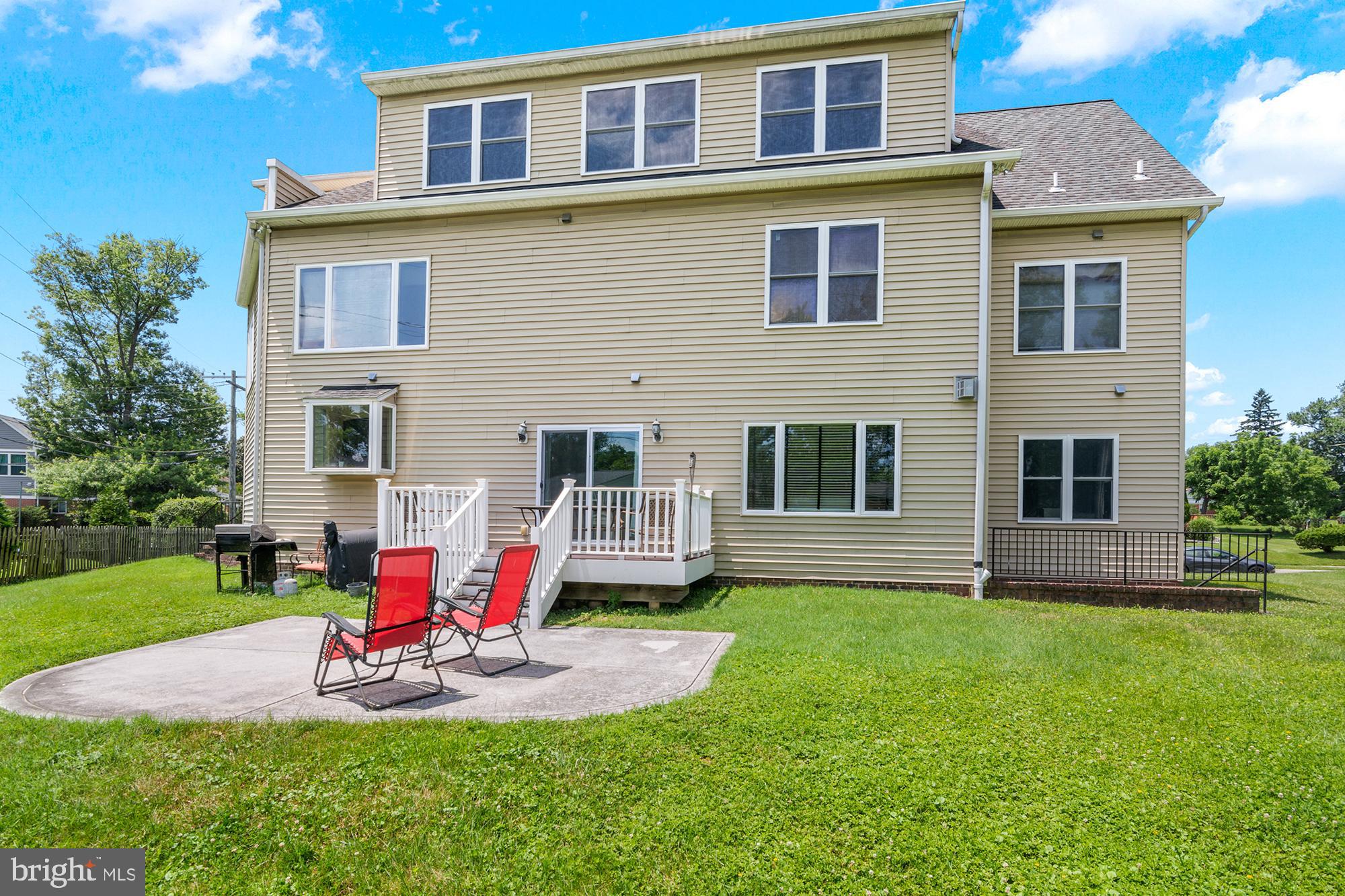 PIKESVILLE - Residential