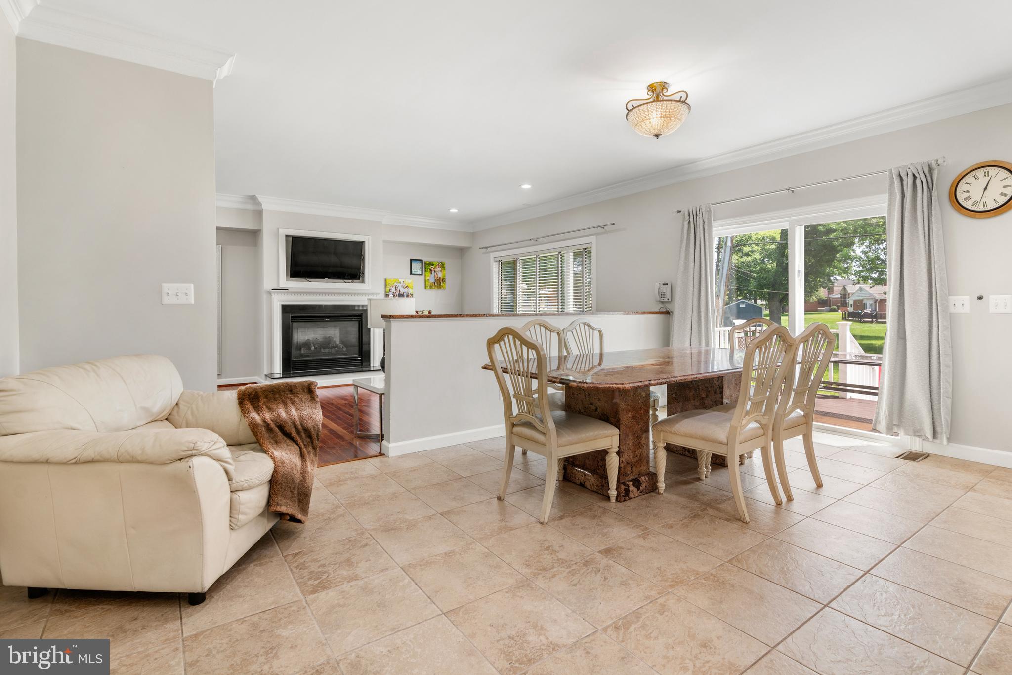 PIKESVILLE - Residential