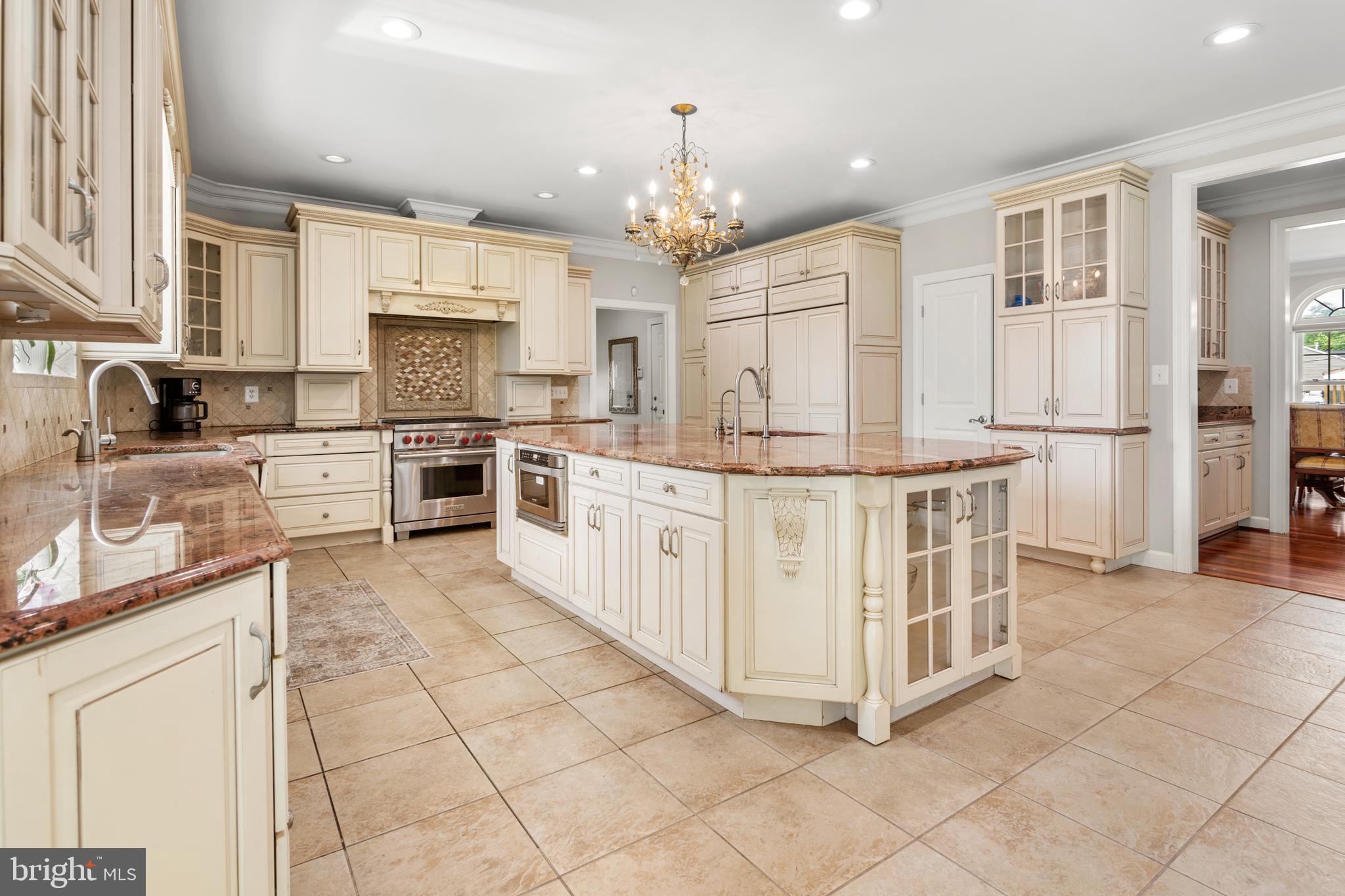 PIKESVILLE - Residential