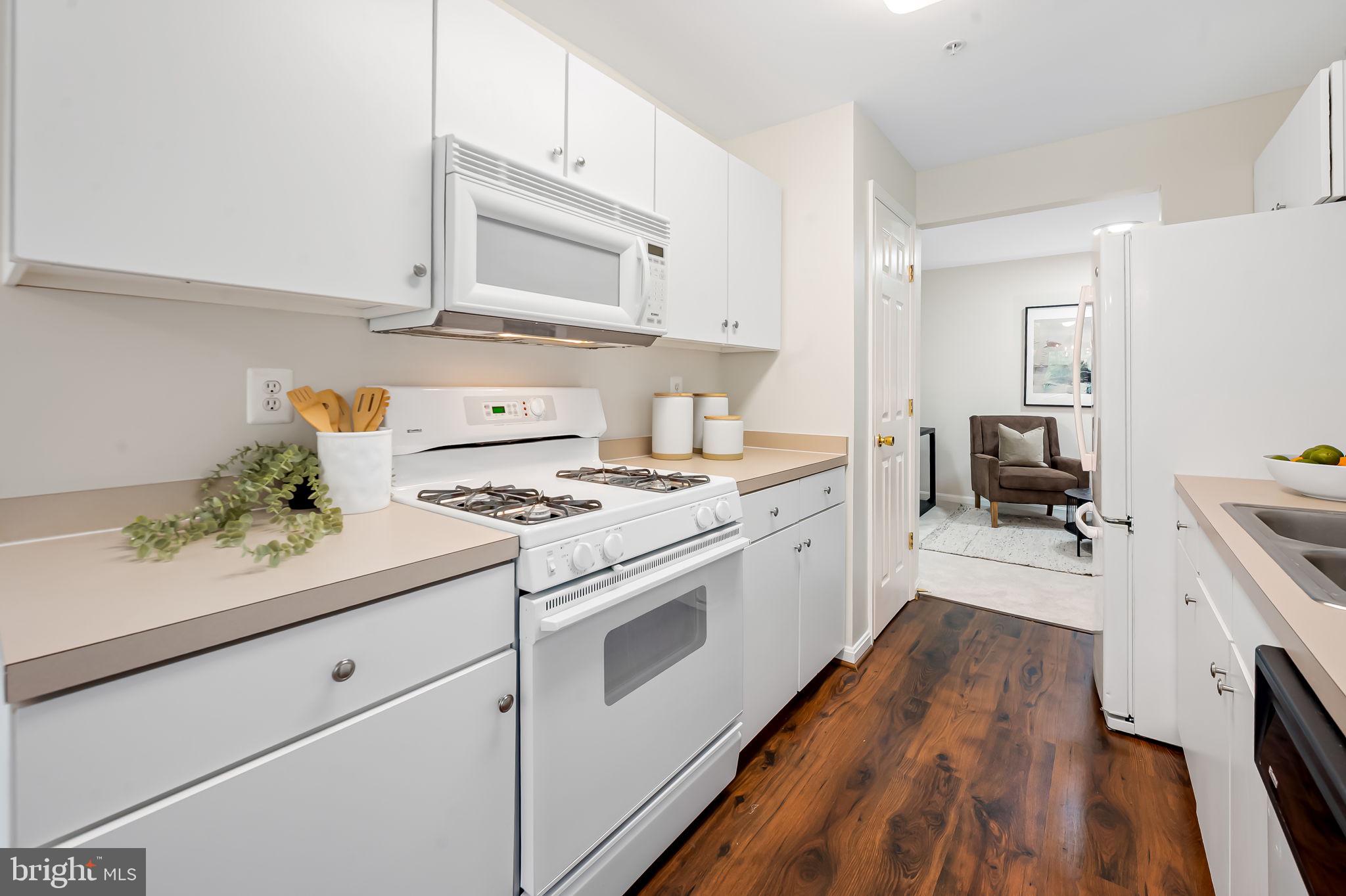 TIDEWATER COLONY - Residential