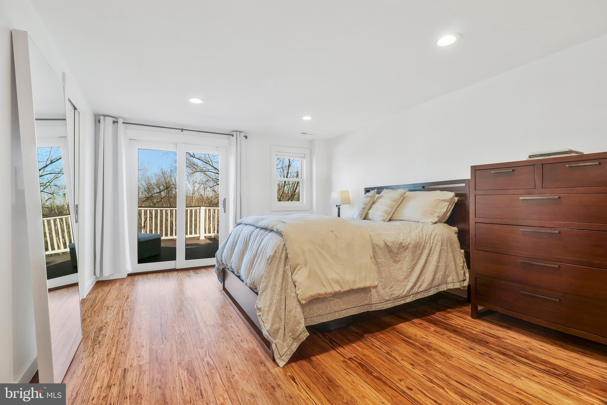 YATES GARDENS - Residential