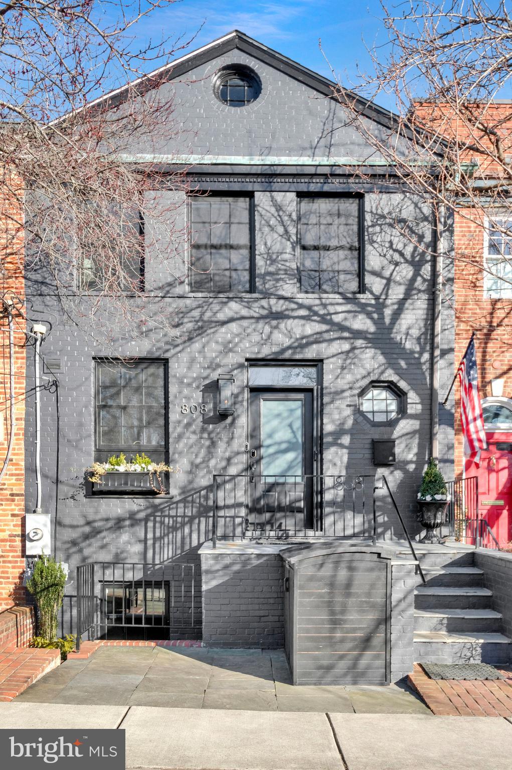 YATES GARDENS - Residential