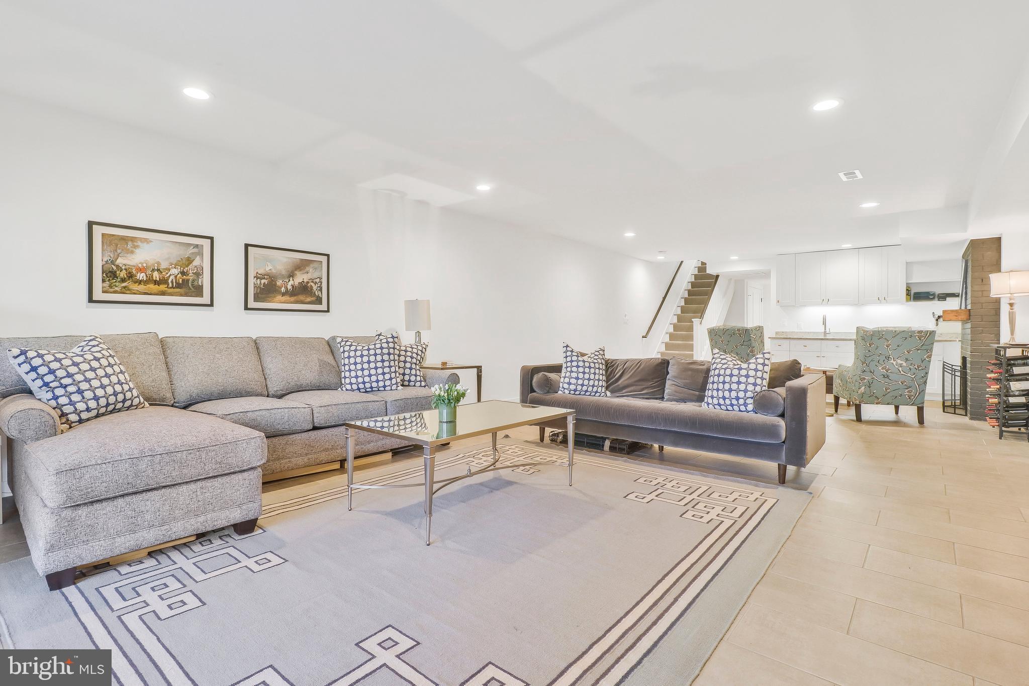 YATES GARDENS - Residential