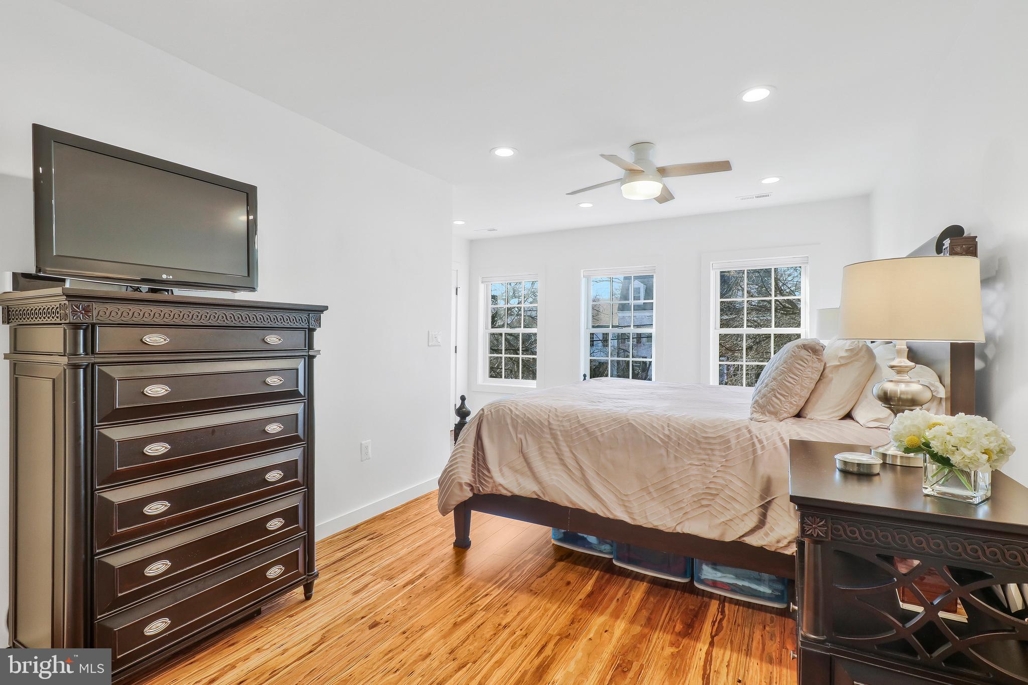 YATES GARDENS - Residential