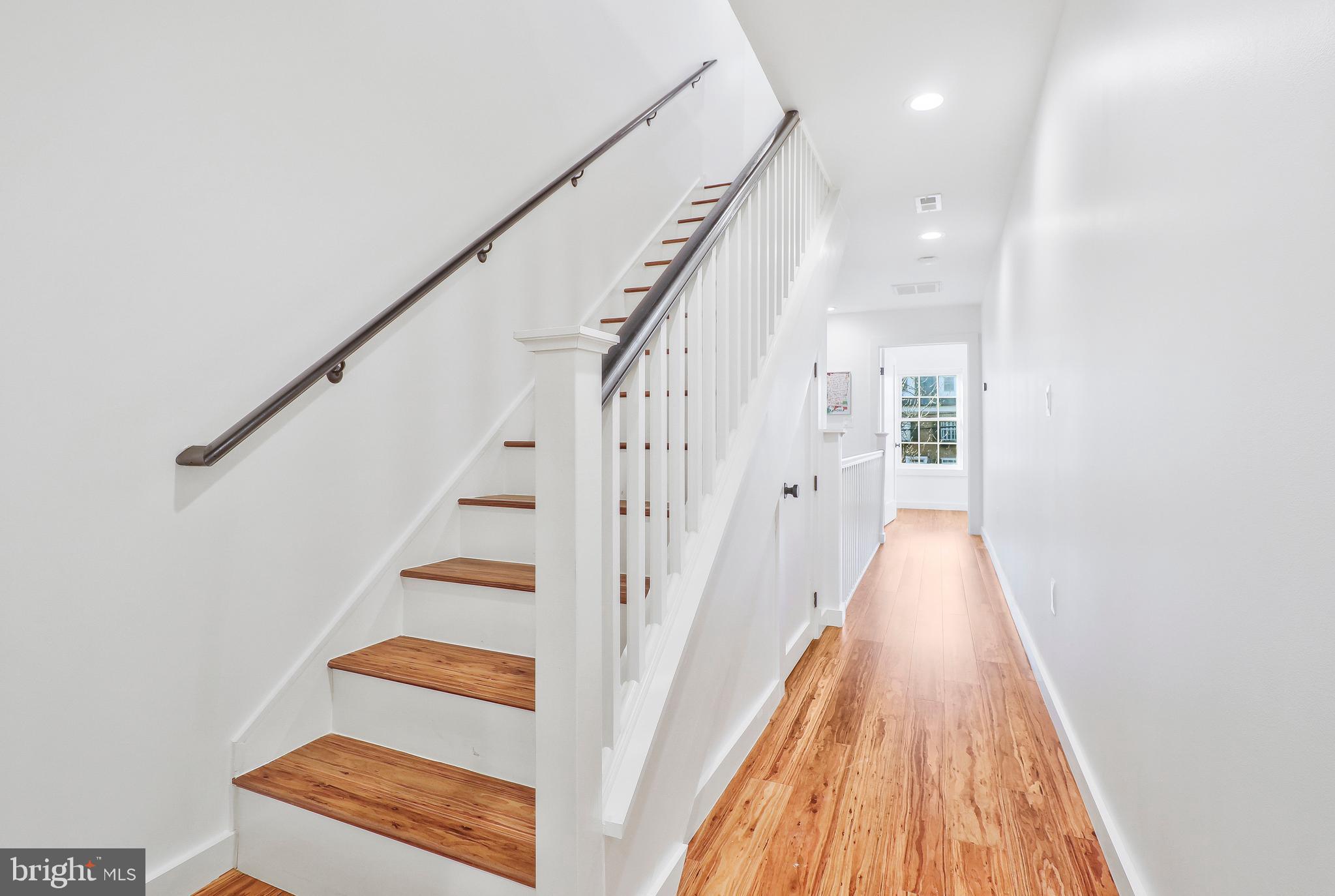 YATES GARDENS - Residential