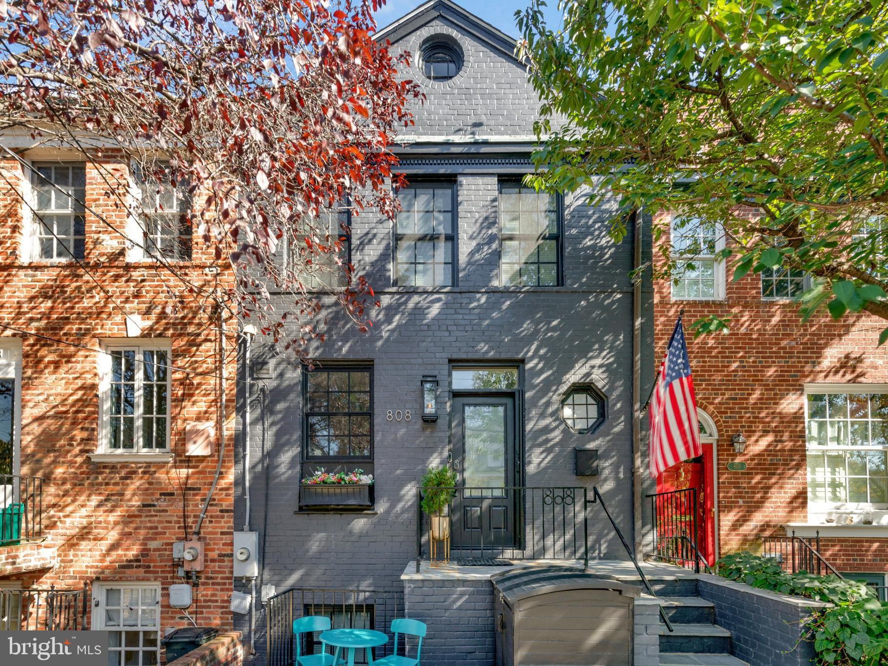 YATES GARDENS - Residential