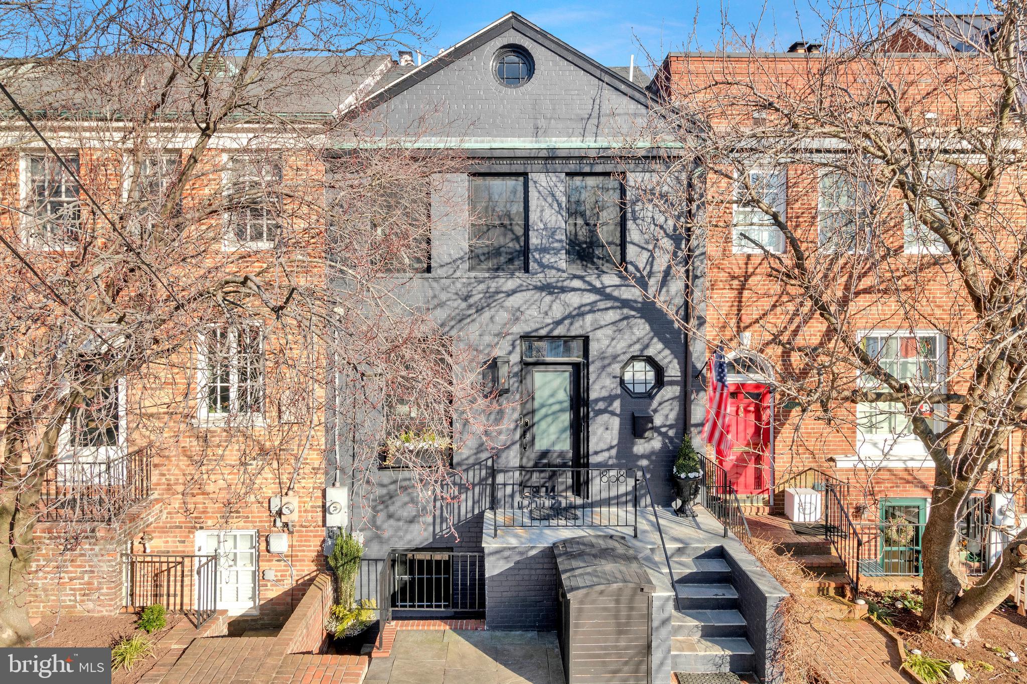 YATES GARDENS - Residential