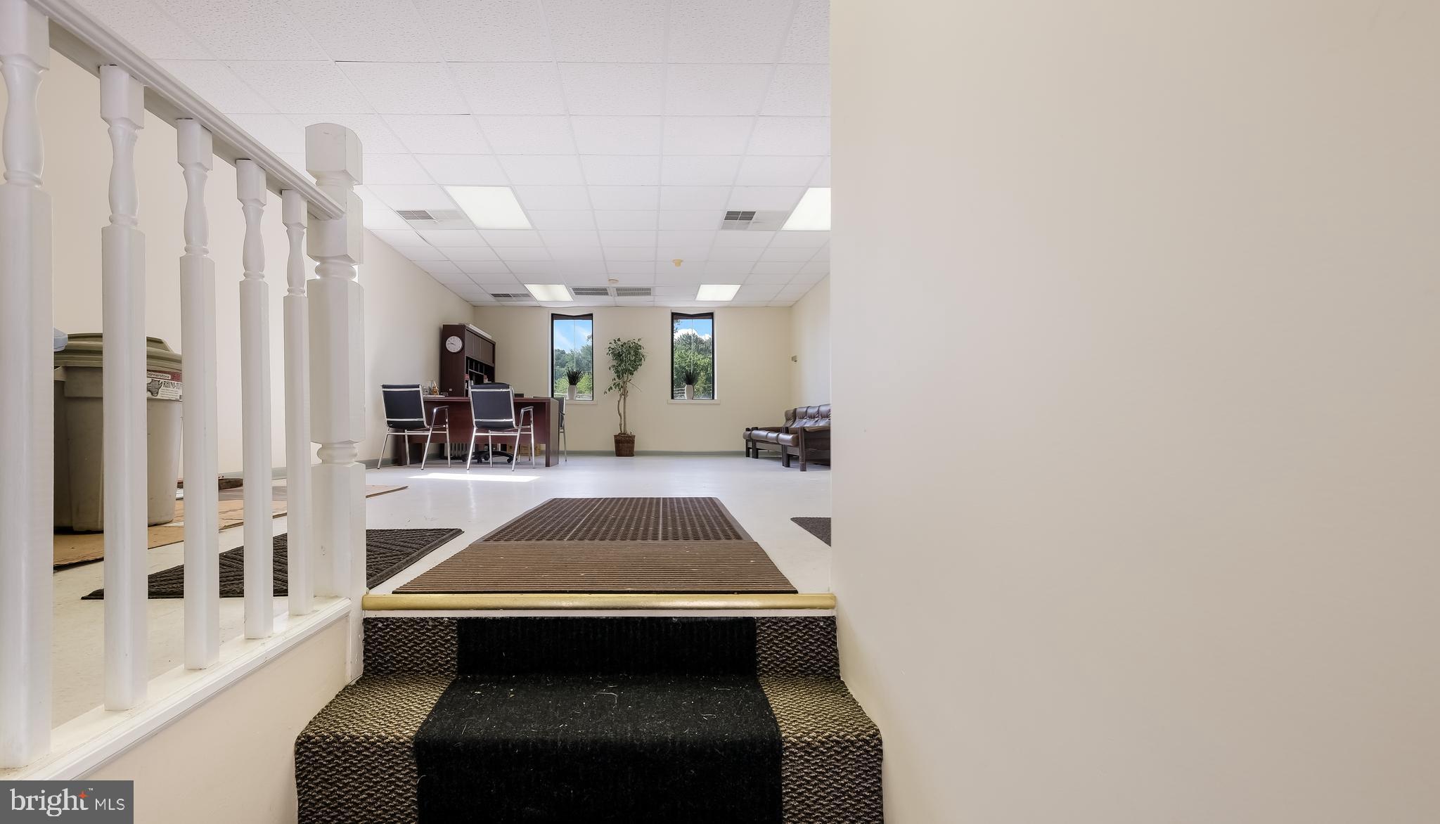 WYNCOTE - Commercial Lease