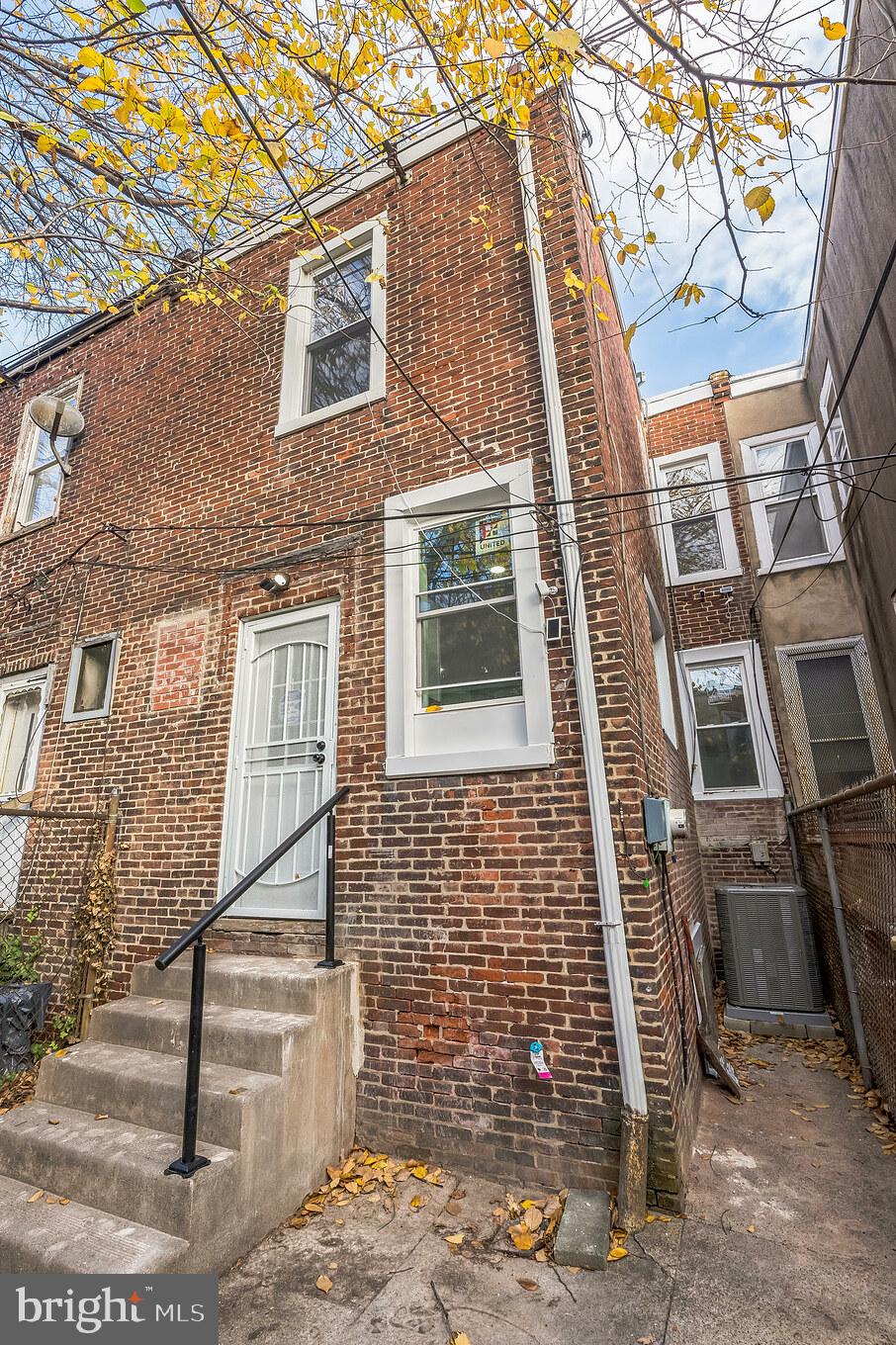 PHILADELPHIA - Residential
