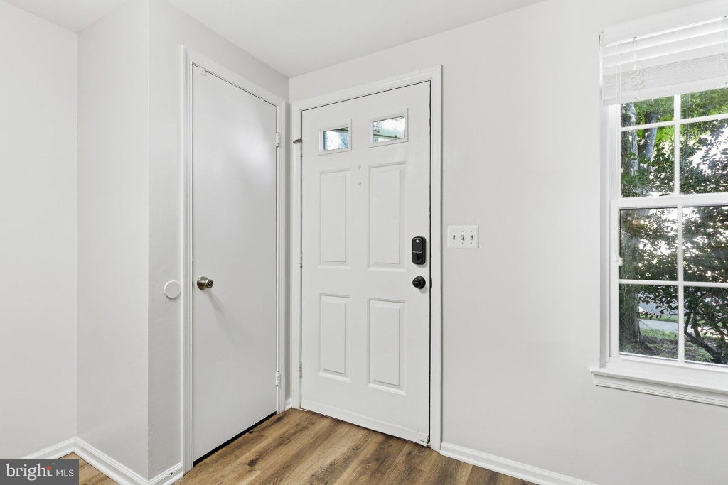 Photo of 33 Alden Court, STERLING, VA 20165 (MLS # VALO2138002)