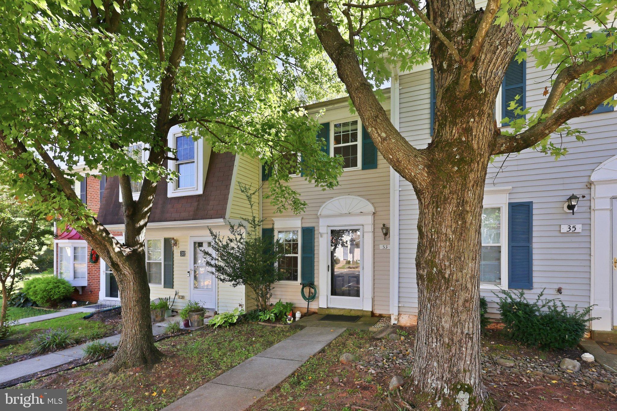 33 ALDEN COURT