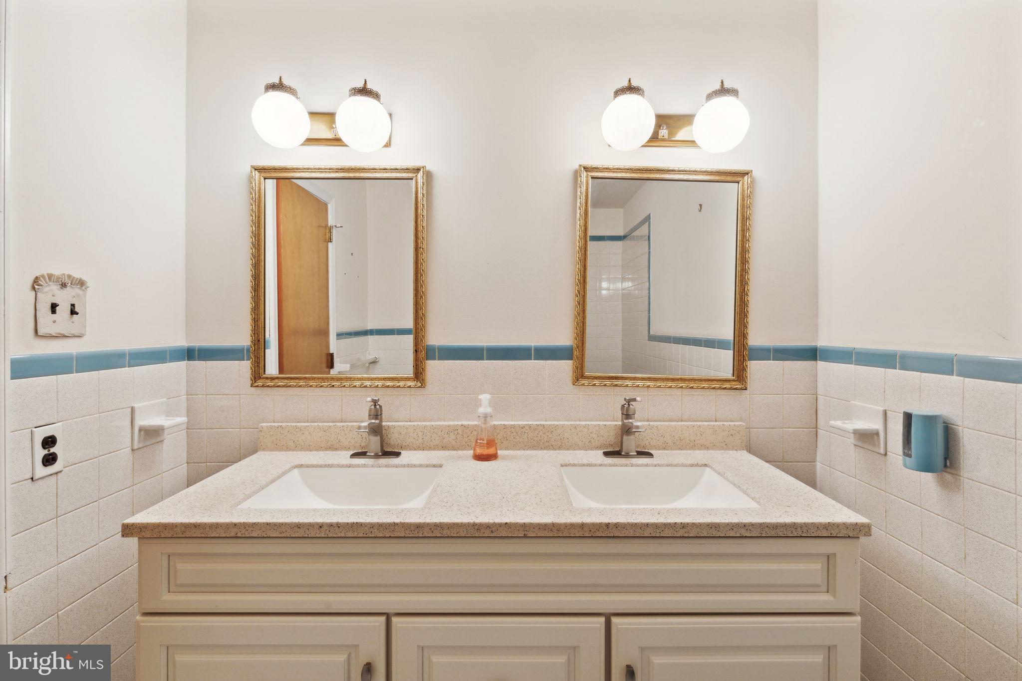 WYNDMOOR - Residential