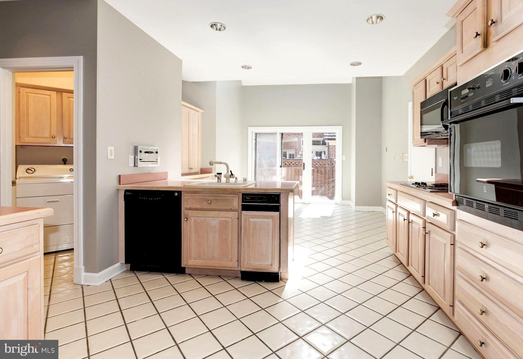 SOUTH RIVER LANDING - Residential