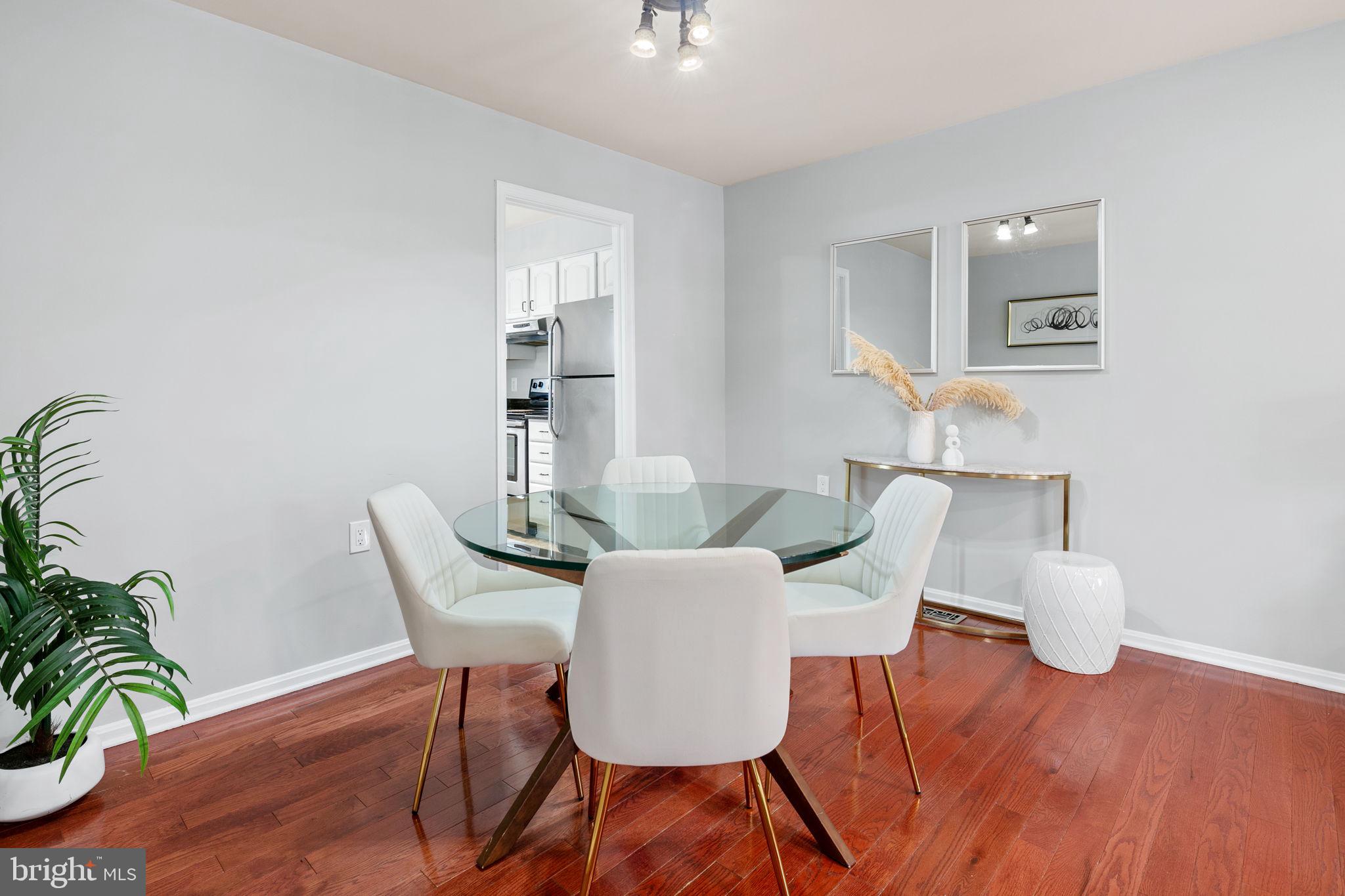 LAKE RIDGE - ANTIETAM - Residential