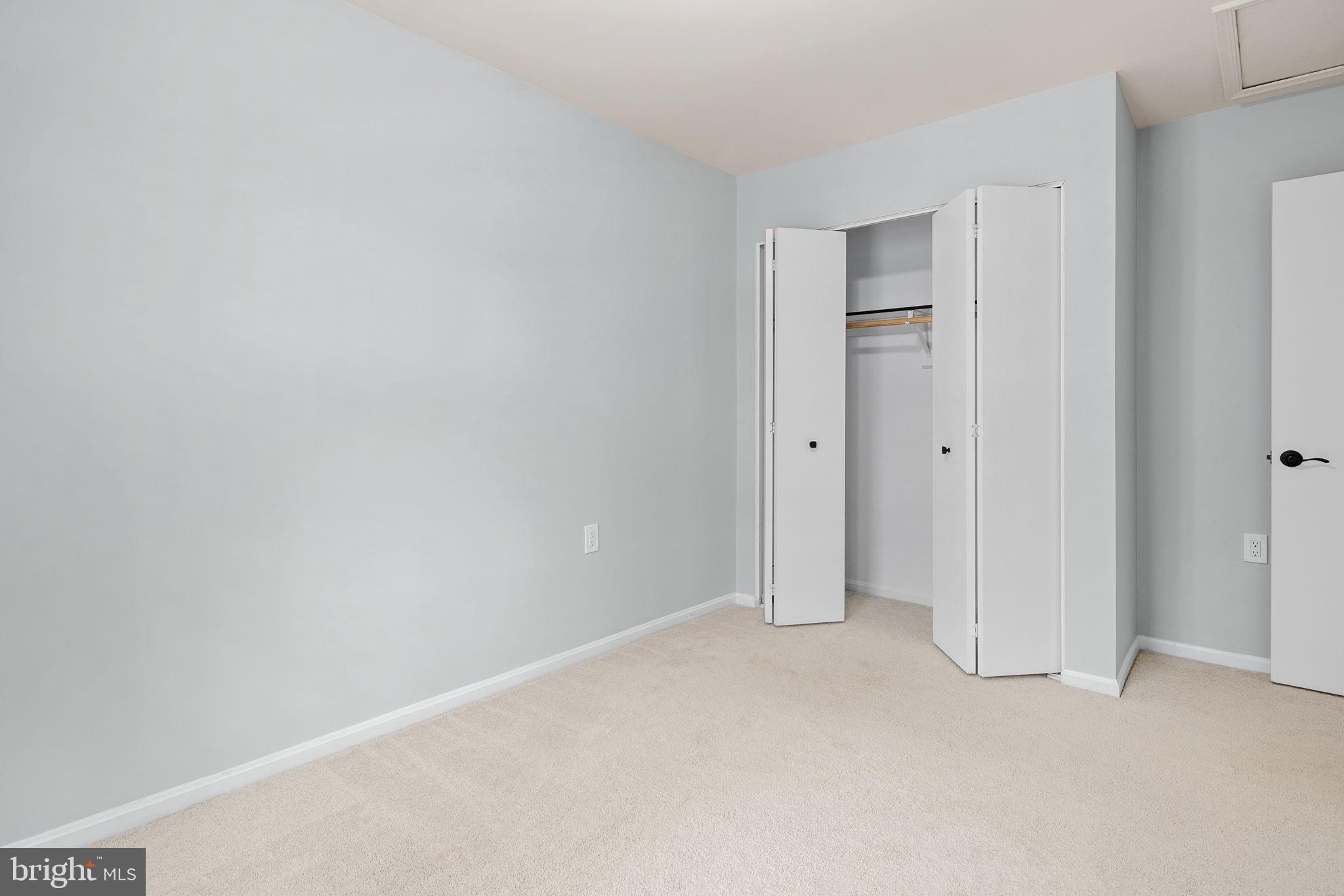 LAKE RIDGE - ANTIETAM - Residential