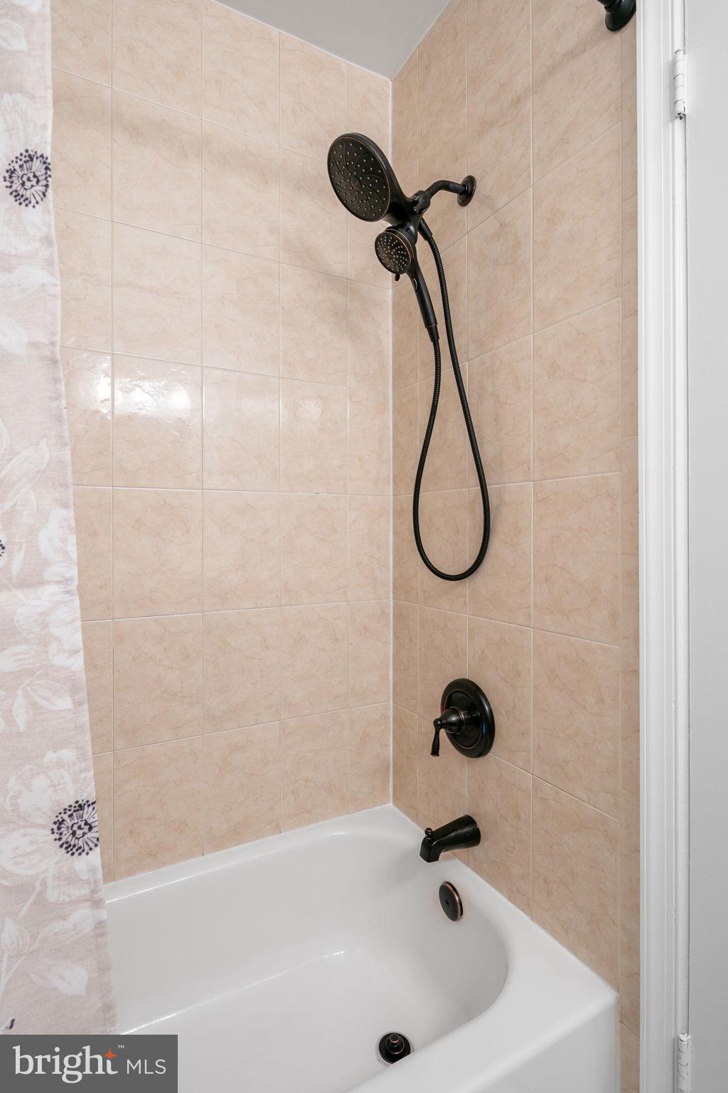 LAKE RIDGE - ANTIETAM - Residential