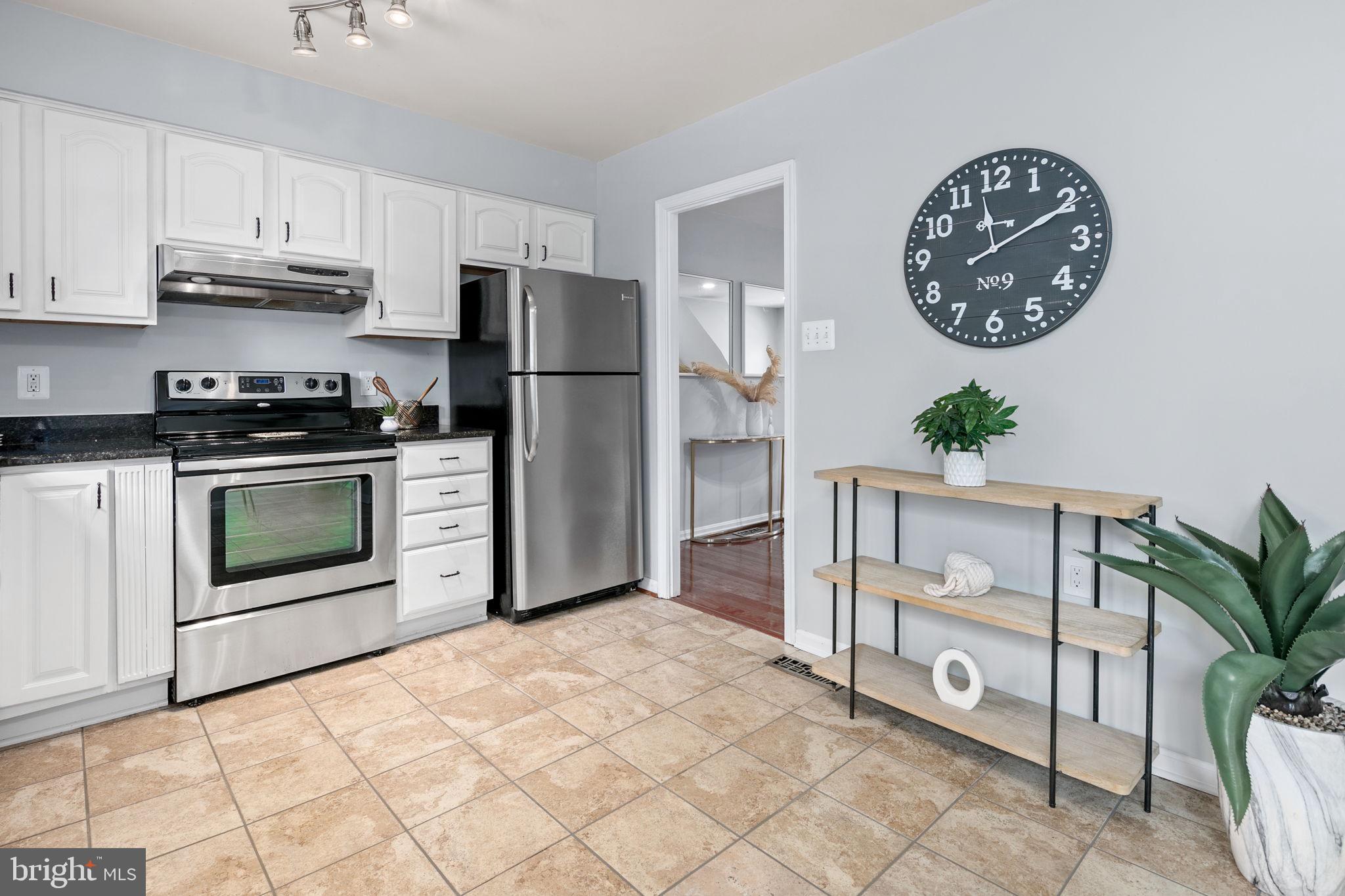 LAKE RIDGE - ANTIETAM - Residential