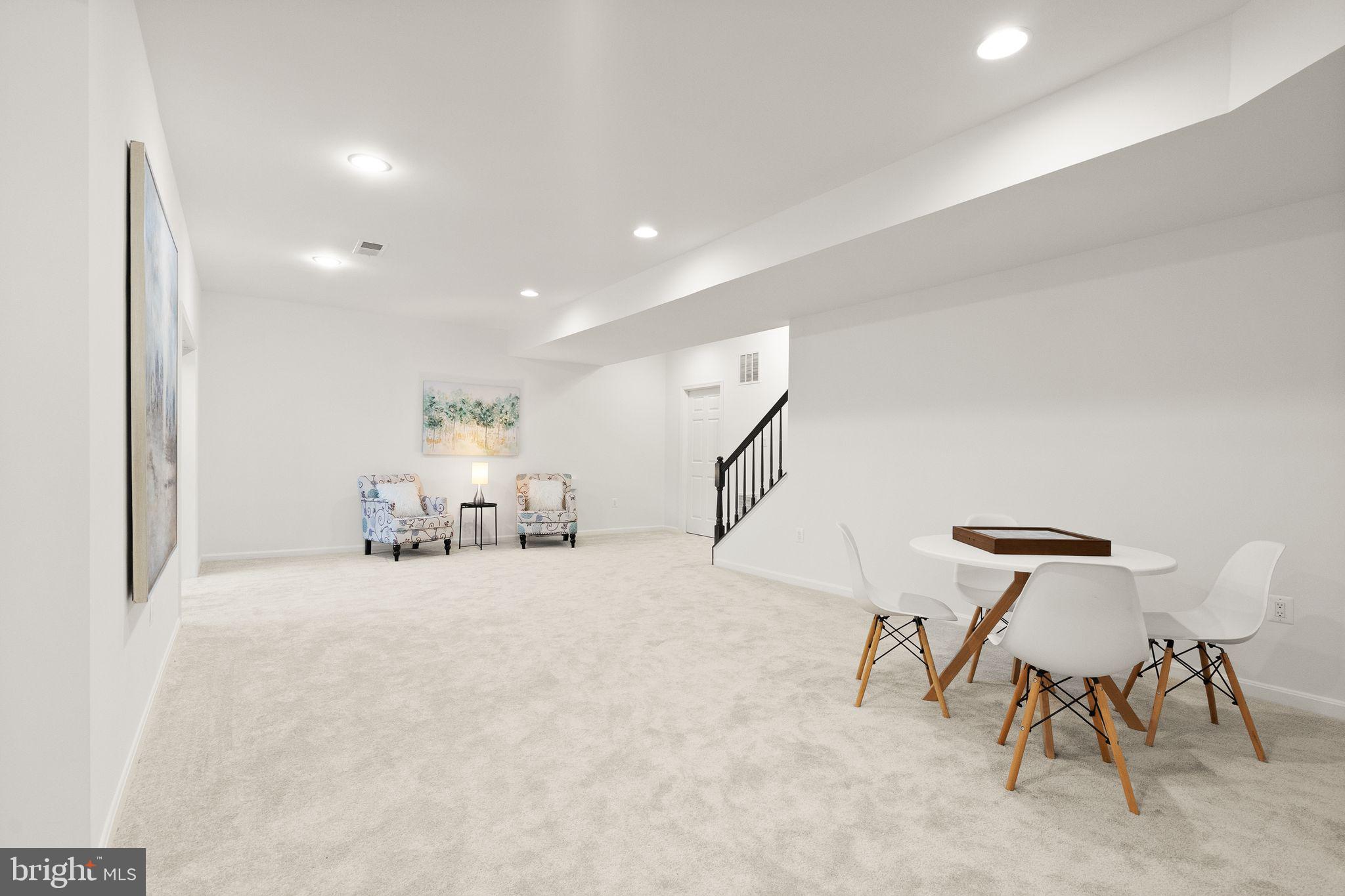 BRIARFIELD ESTATES - Residential