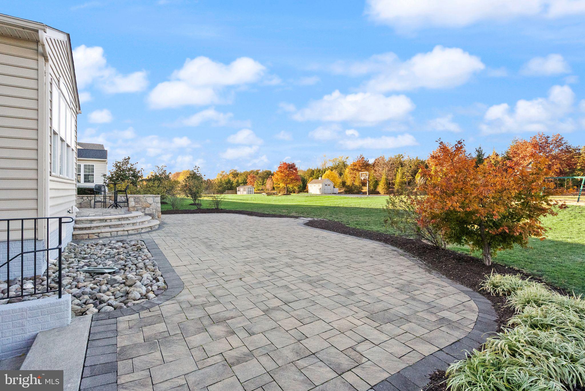 BRIARFIELD ESTATES - Residential