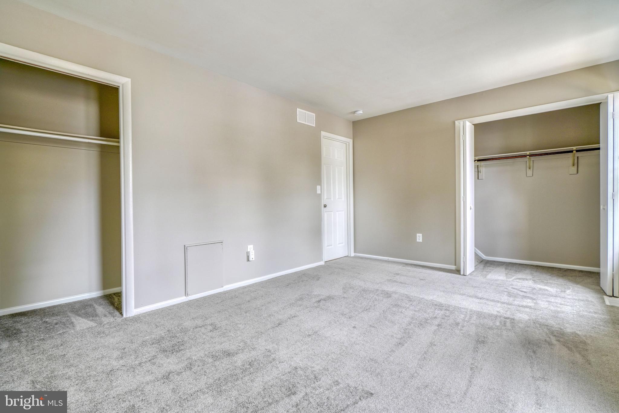 WHISPERING WOODS - Residential