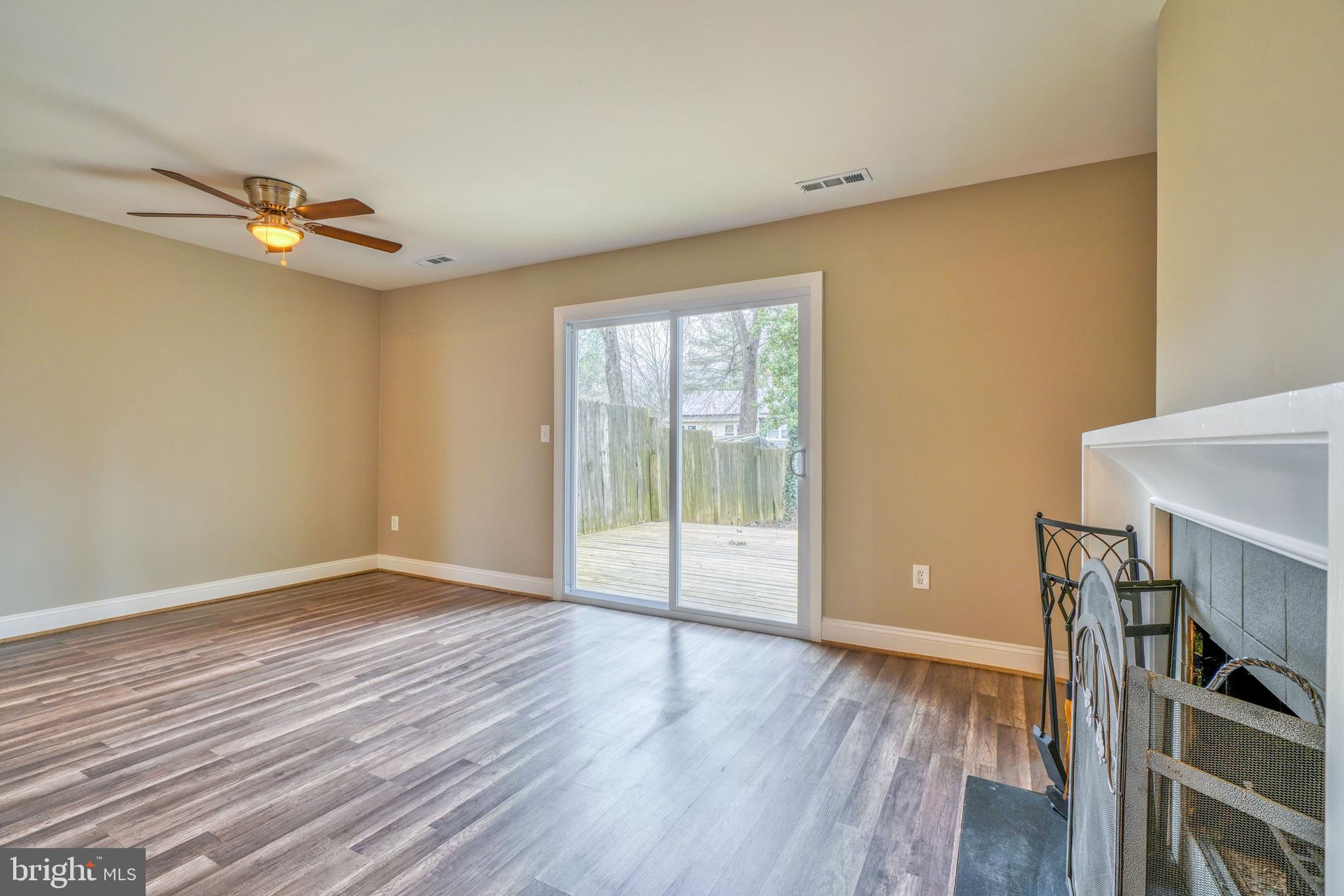 WHISPERING WOODS - Residential