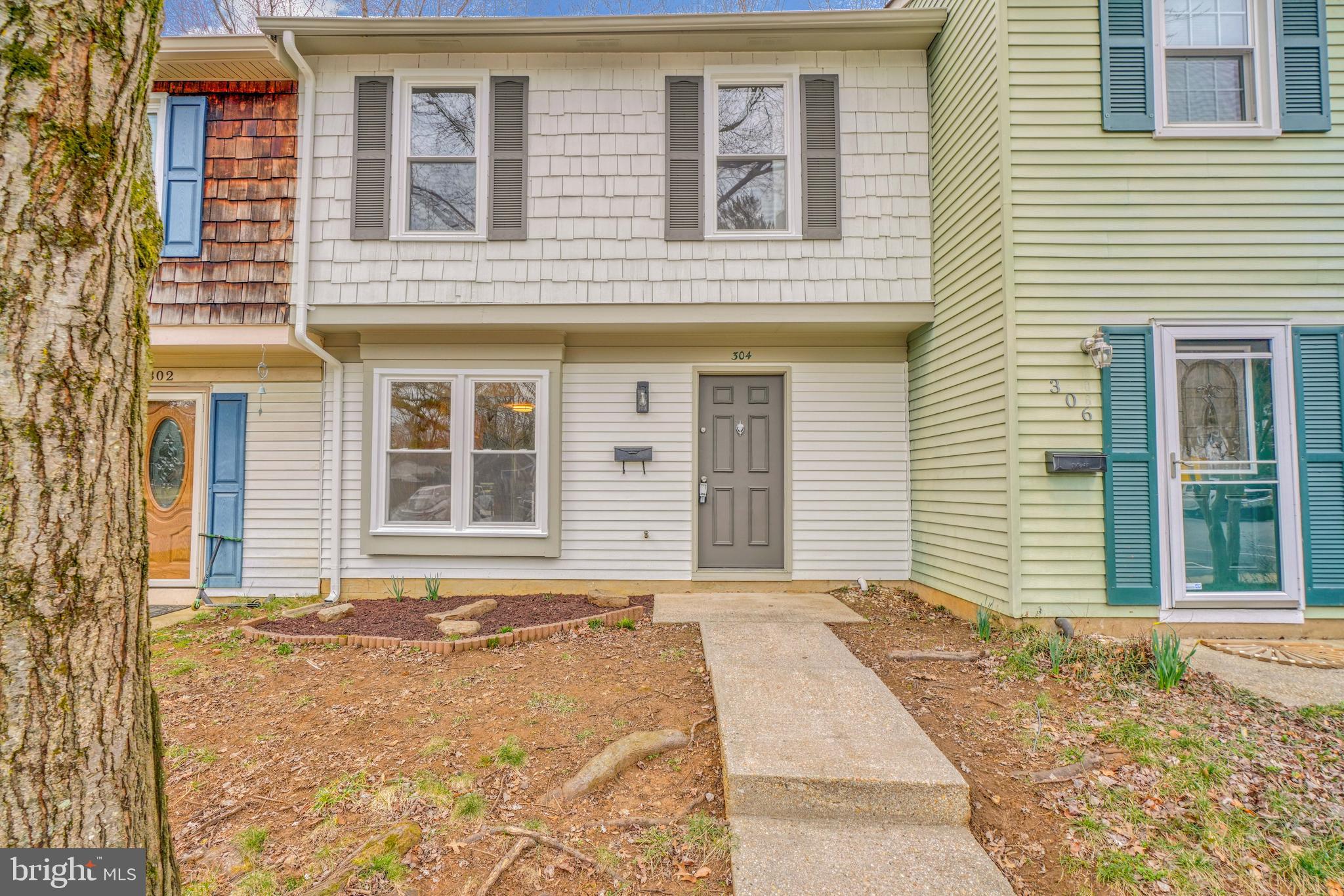 WHISPERING WOODS - Residential