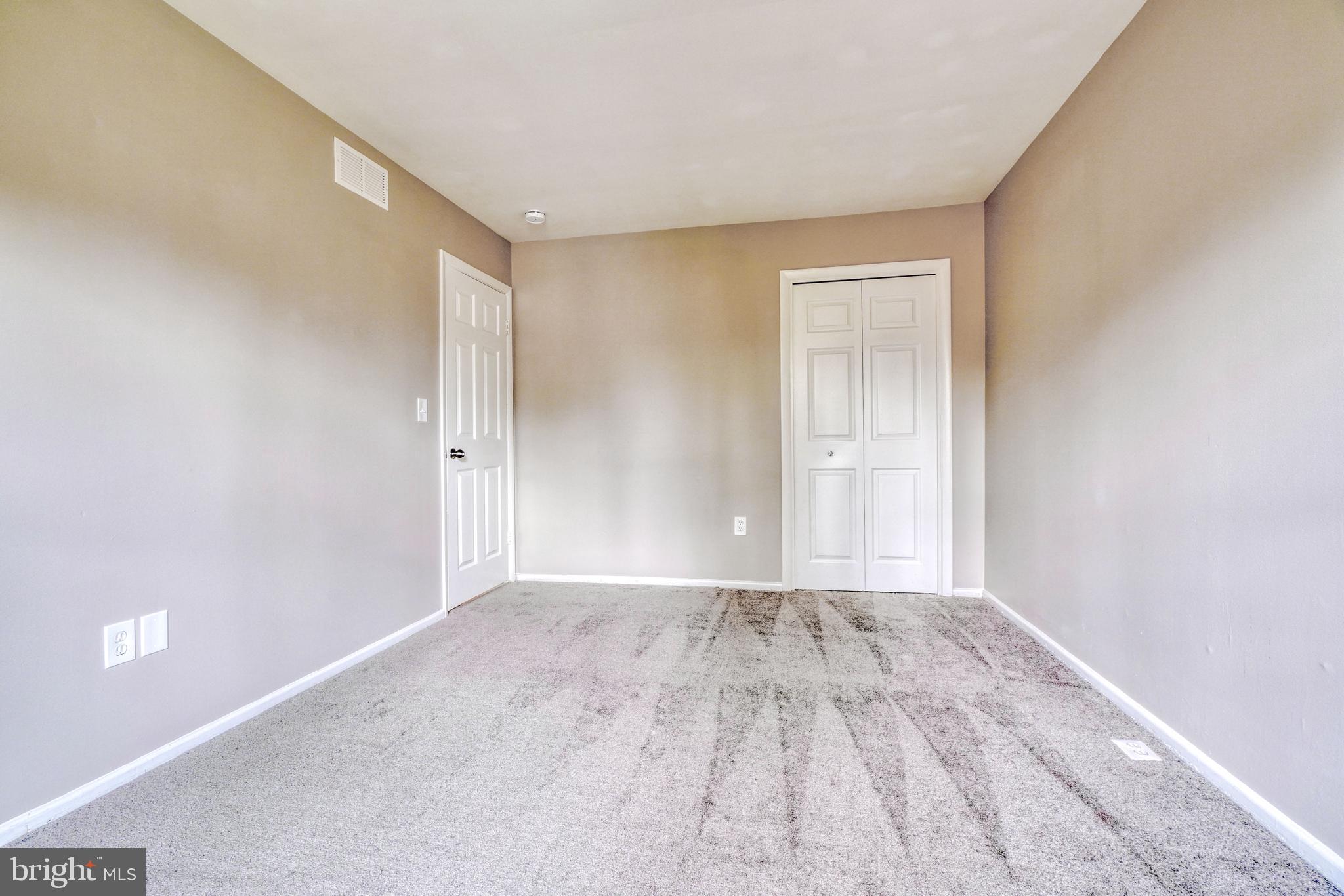 WHISPERING WOODS - Residential