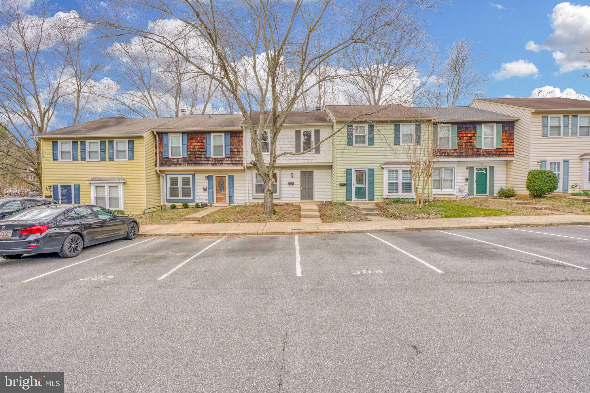 WHISPERING WOODS - Residential