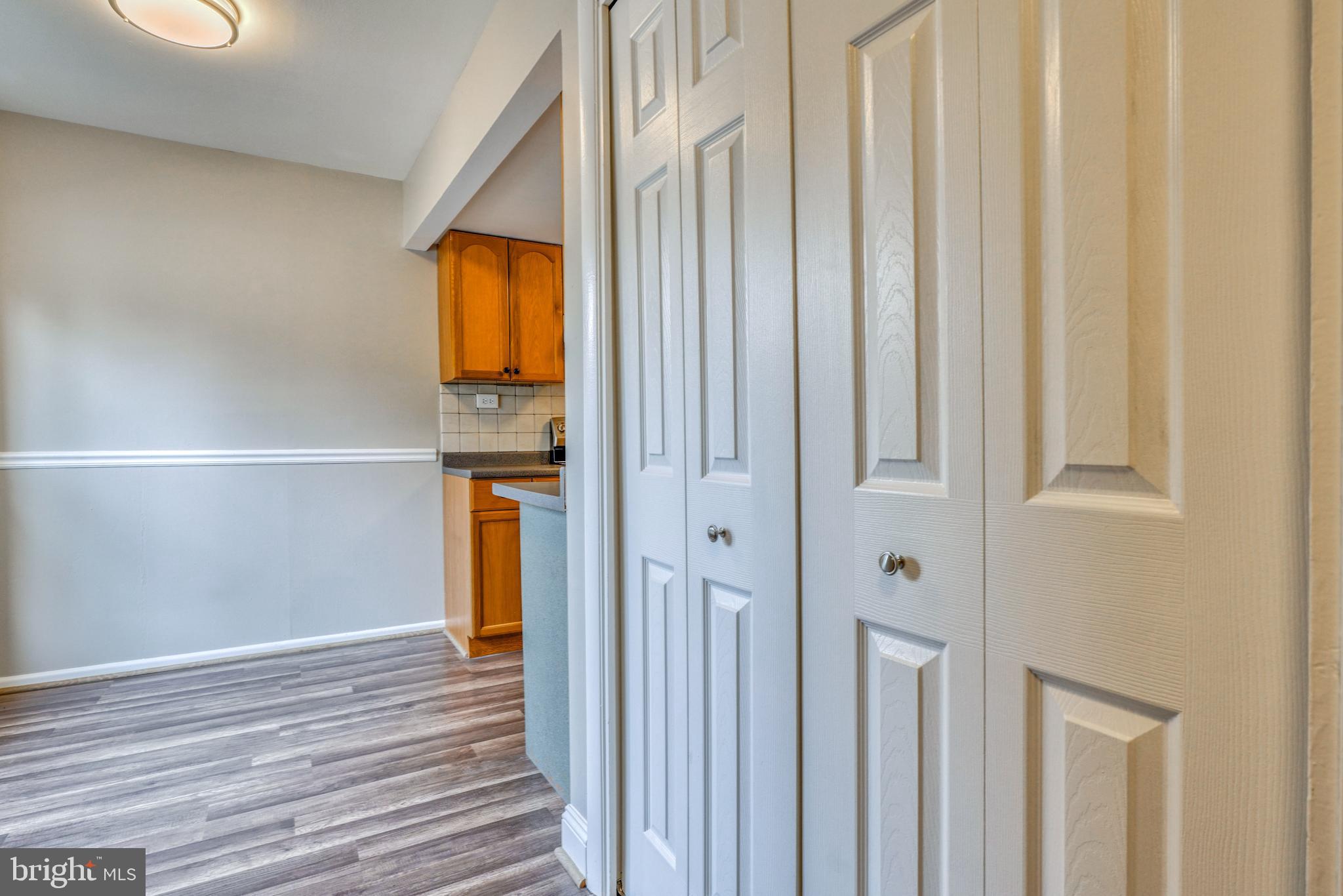 WHISPERING WOODS - Residential