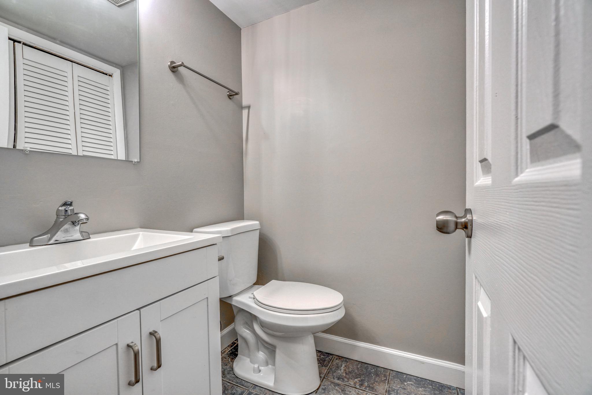 WHISPERING WOODS - Residential