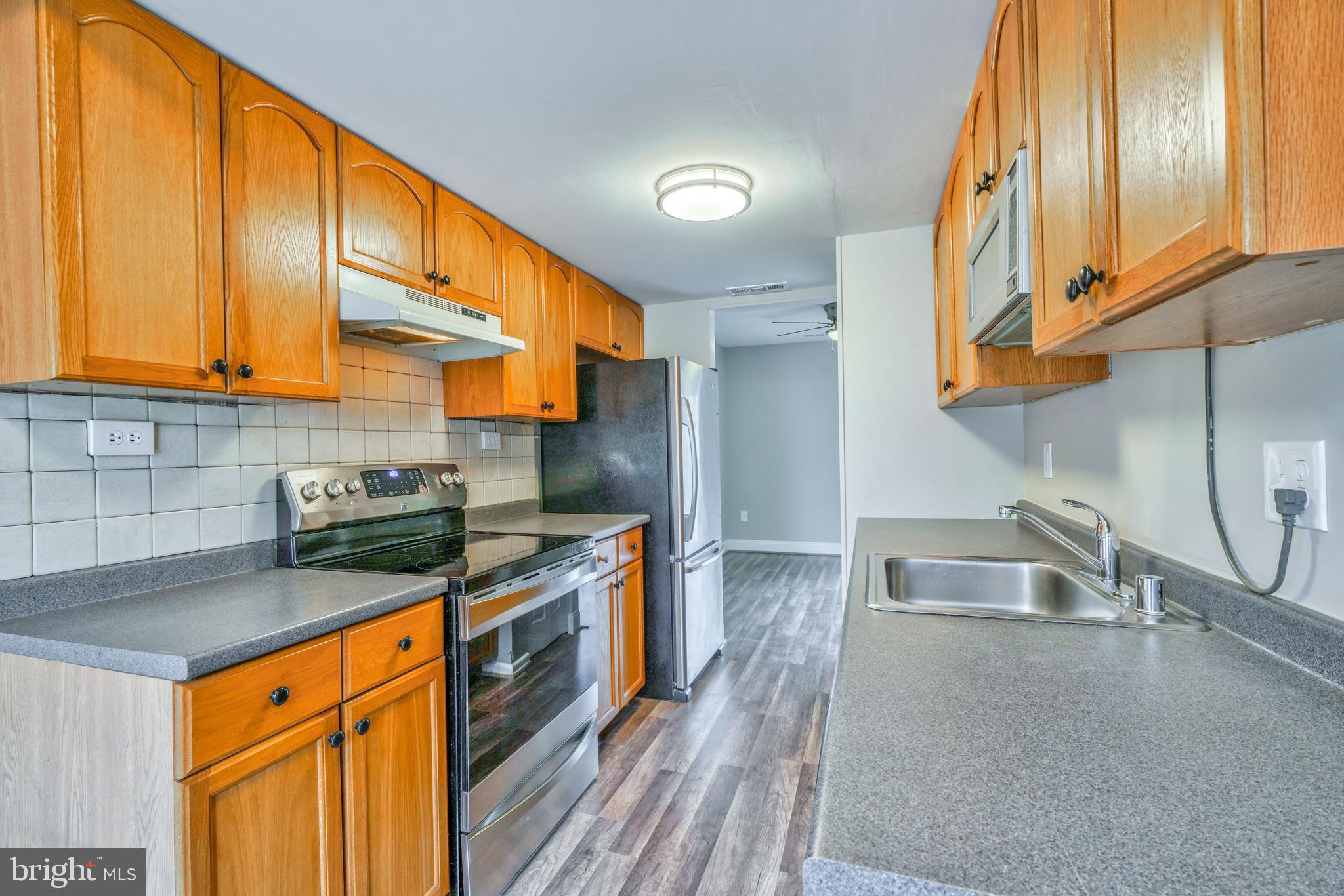 WHISPERING WOODS - Residential