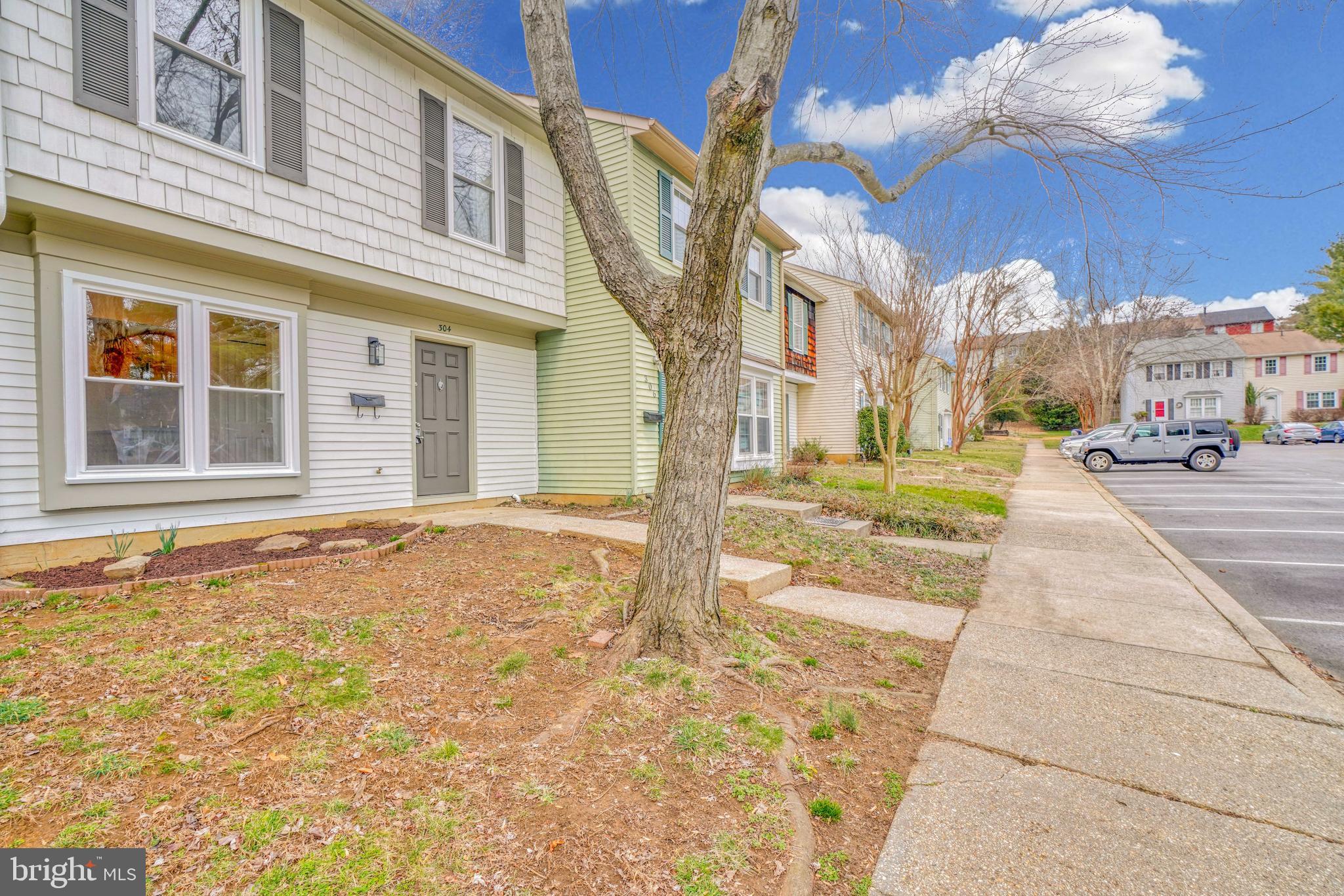 WHISPERING WOODS - Residential