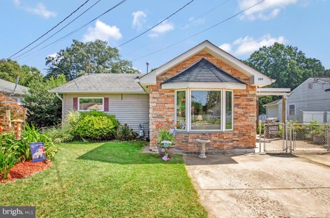 Photo of 209 Carroll Road, GLEN BURNIE, MD 21060 (MLS # MDAA2157192)