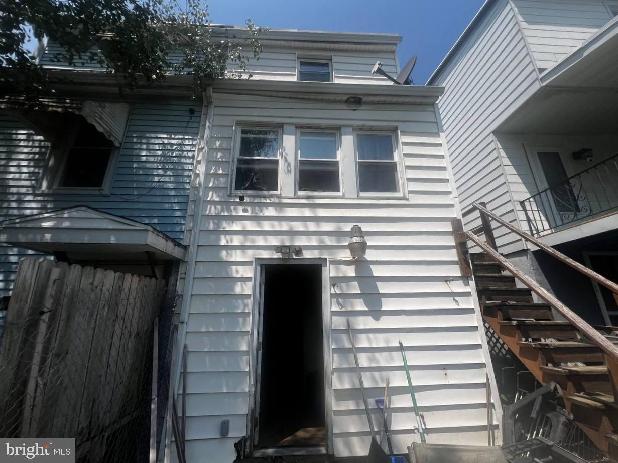 607 N 2ND STREET
