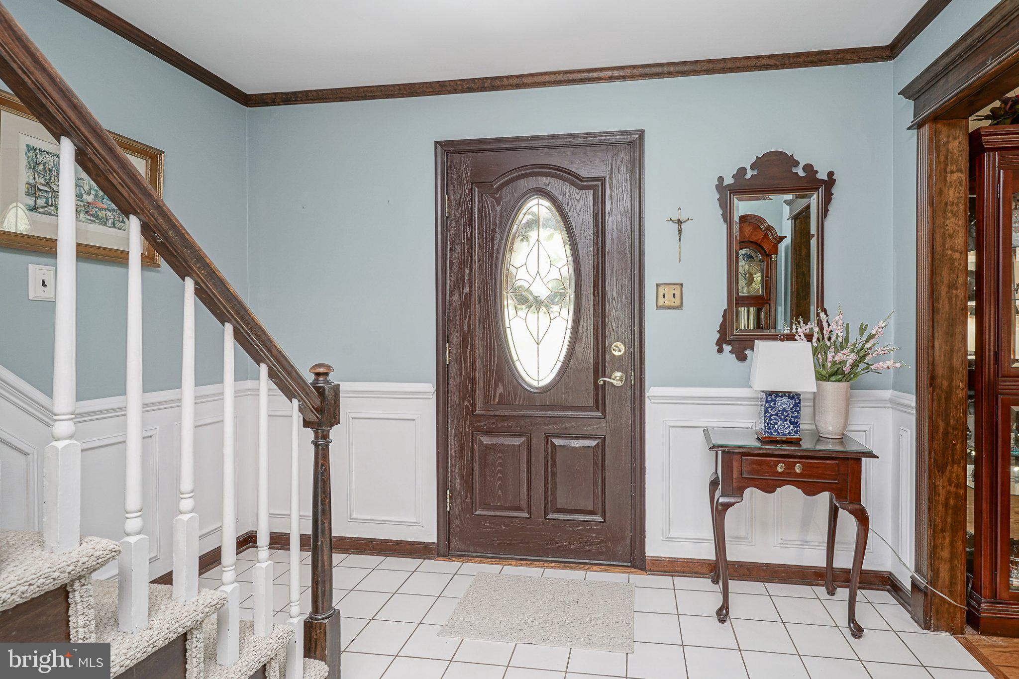 8 BARBERRY MEWS