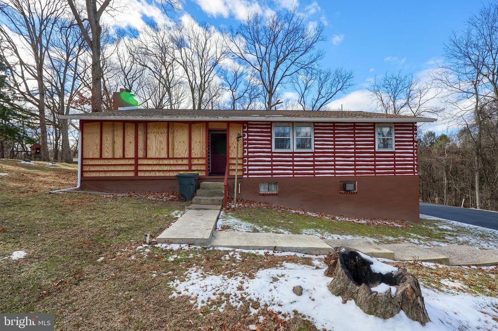Photo of 75 Church Road, ETTERS, PA 17319 (MLS # PAYK2095142)