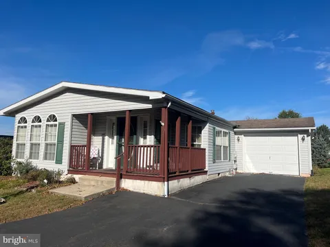 249 W 4th Street, Red Hill, PA 18076 - MLS#: PAMC2150248