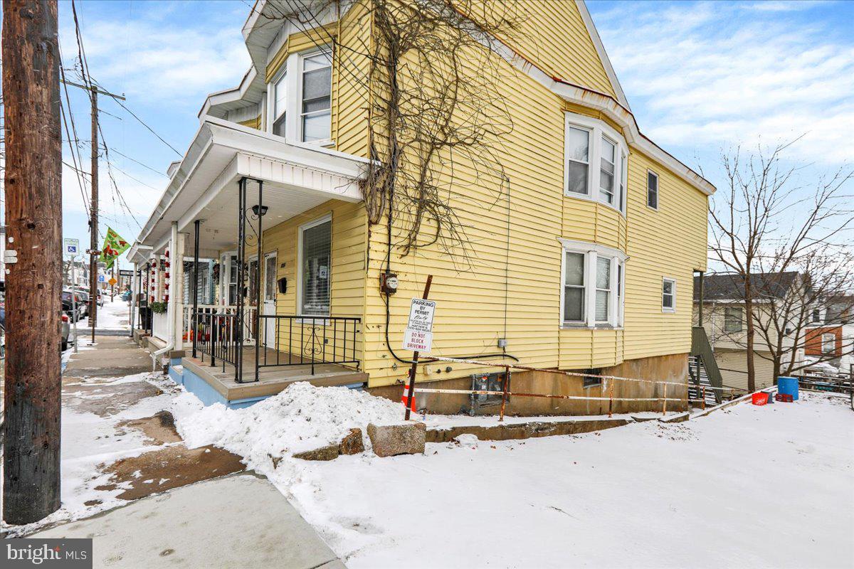 1652 W NORWEGIAN STREET