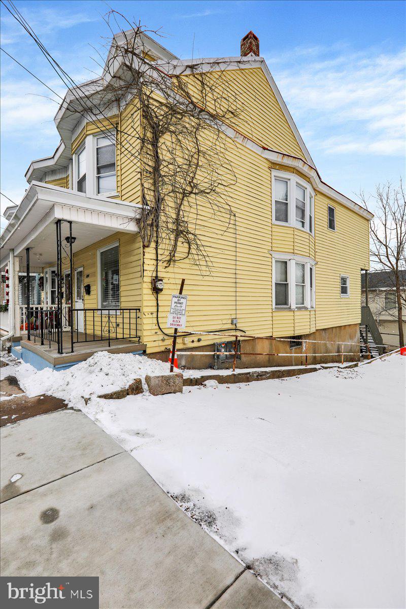 1652 W NORWEGIAN STREET