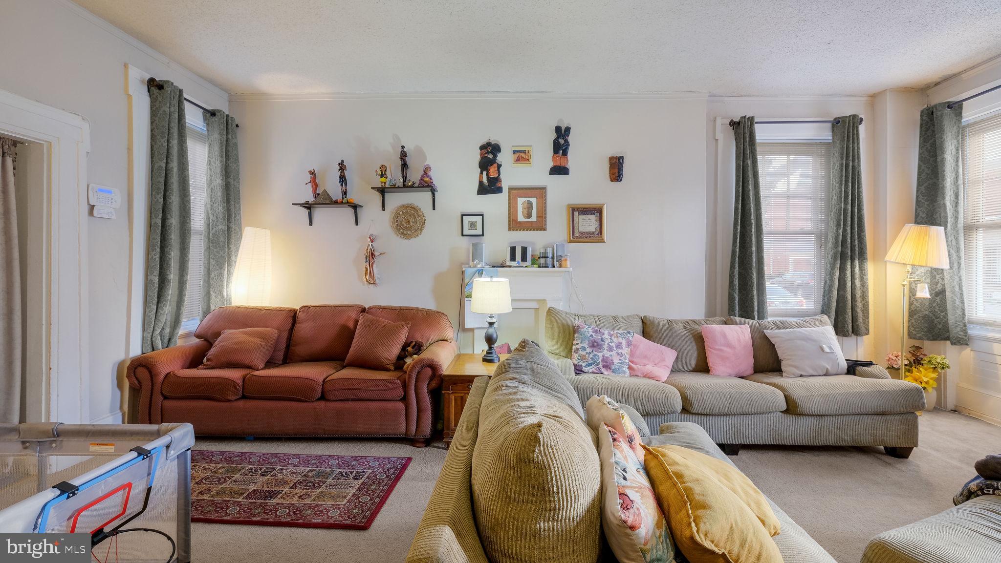 NORRISTOWN - Residential