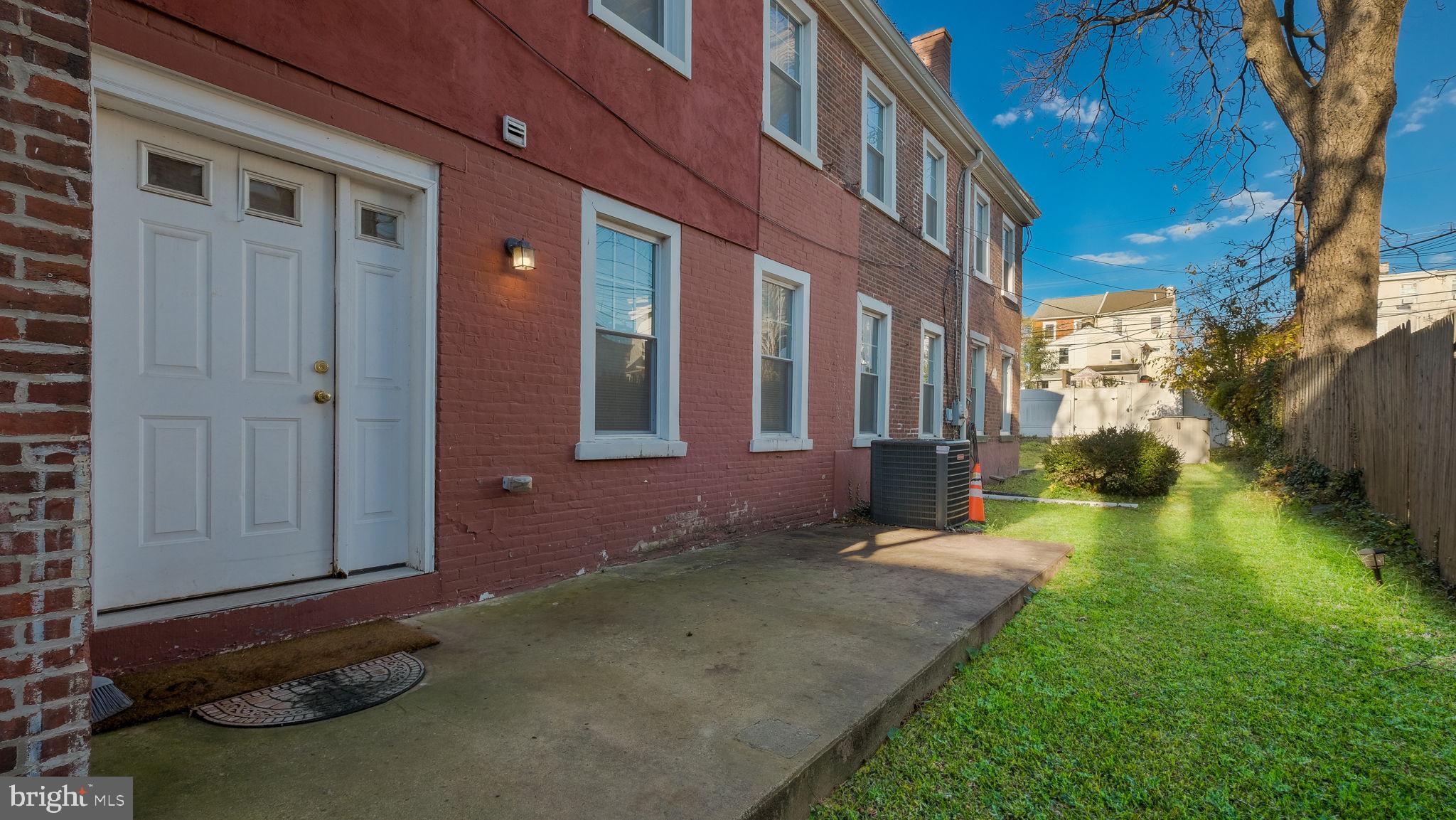 NORRISTOWN - Residential