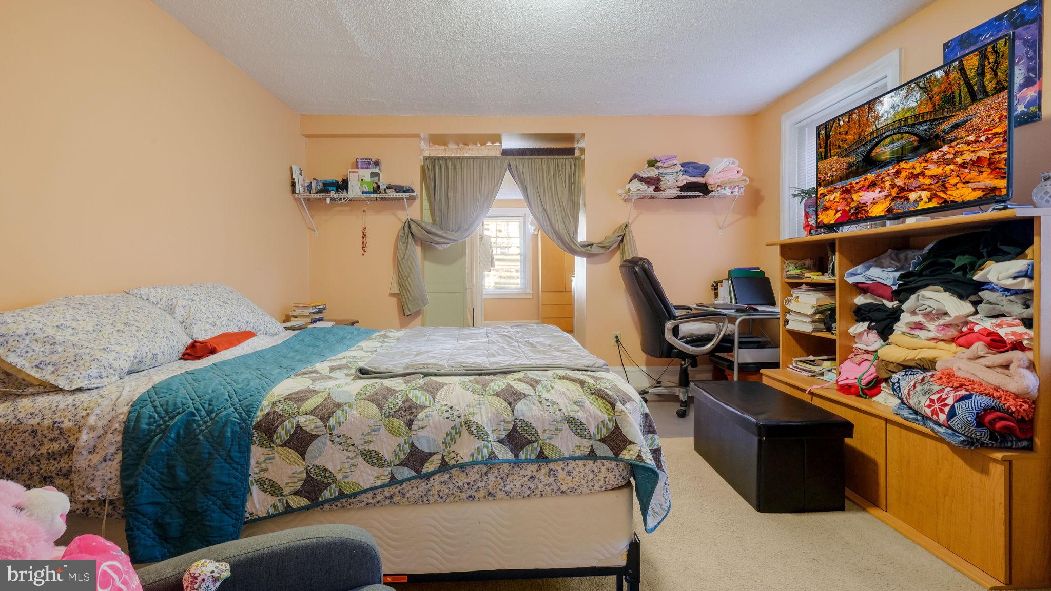 NORRISTOWN - Residential