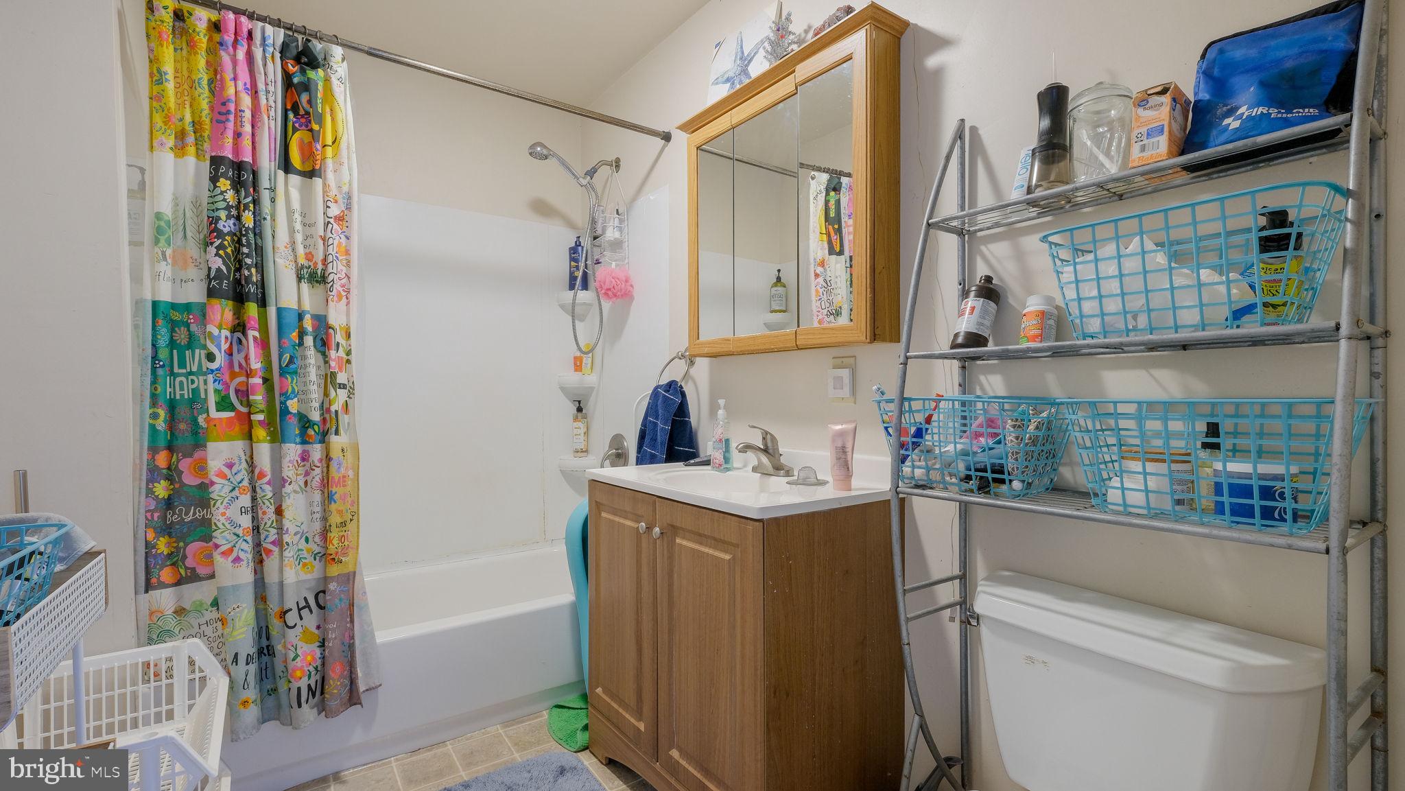 NORRISTOWN - Residential