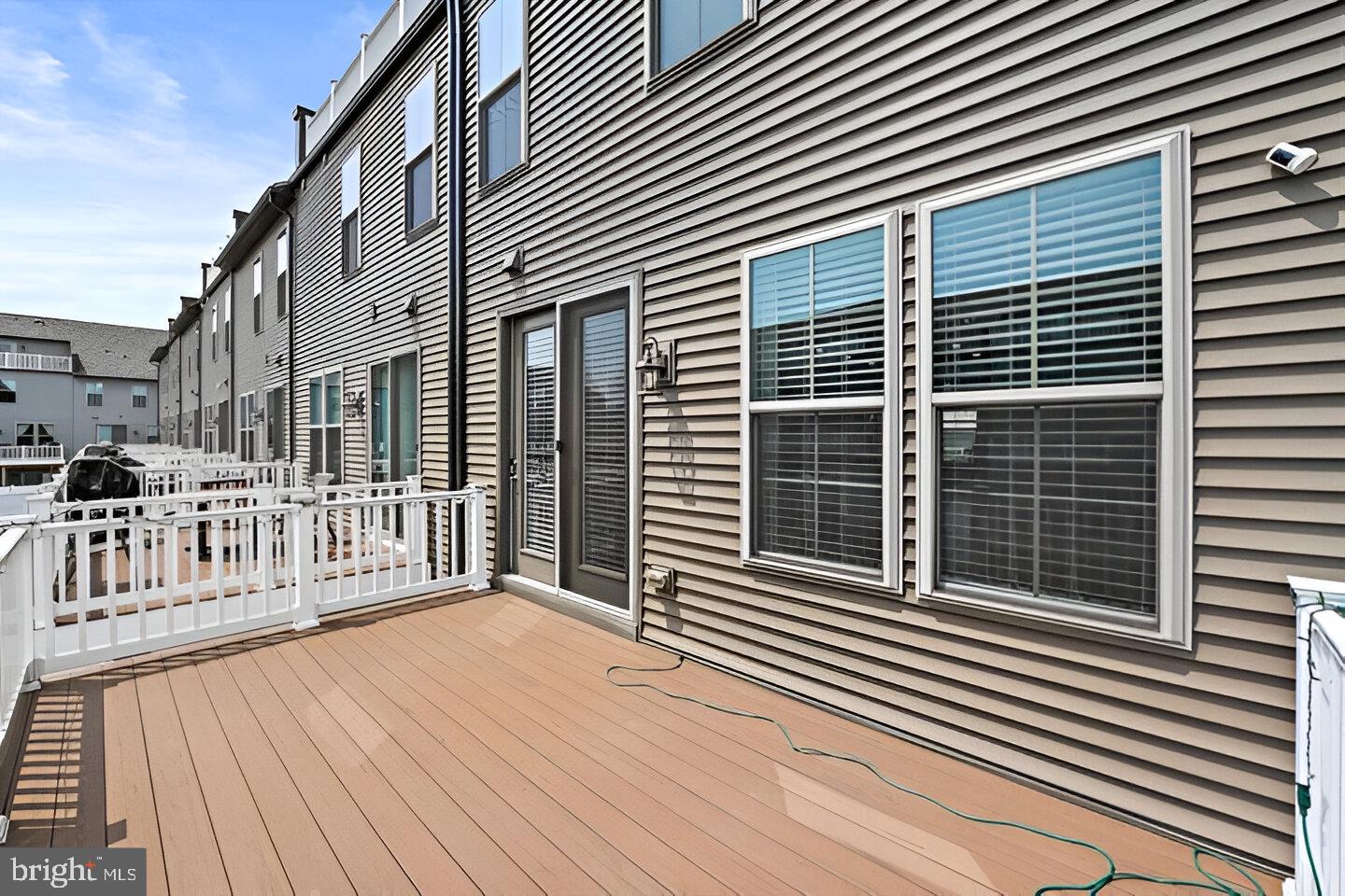 DOMINION TRAIL - Residential Lease