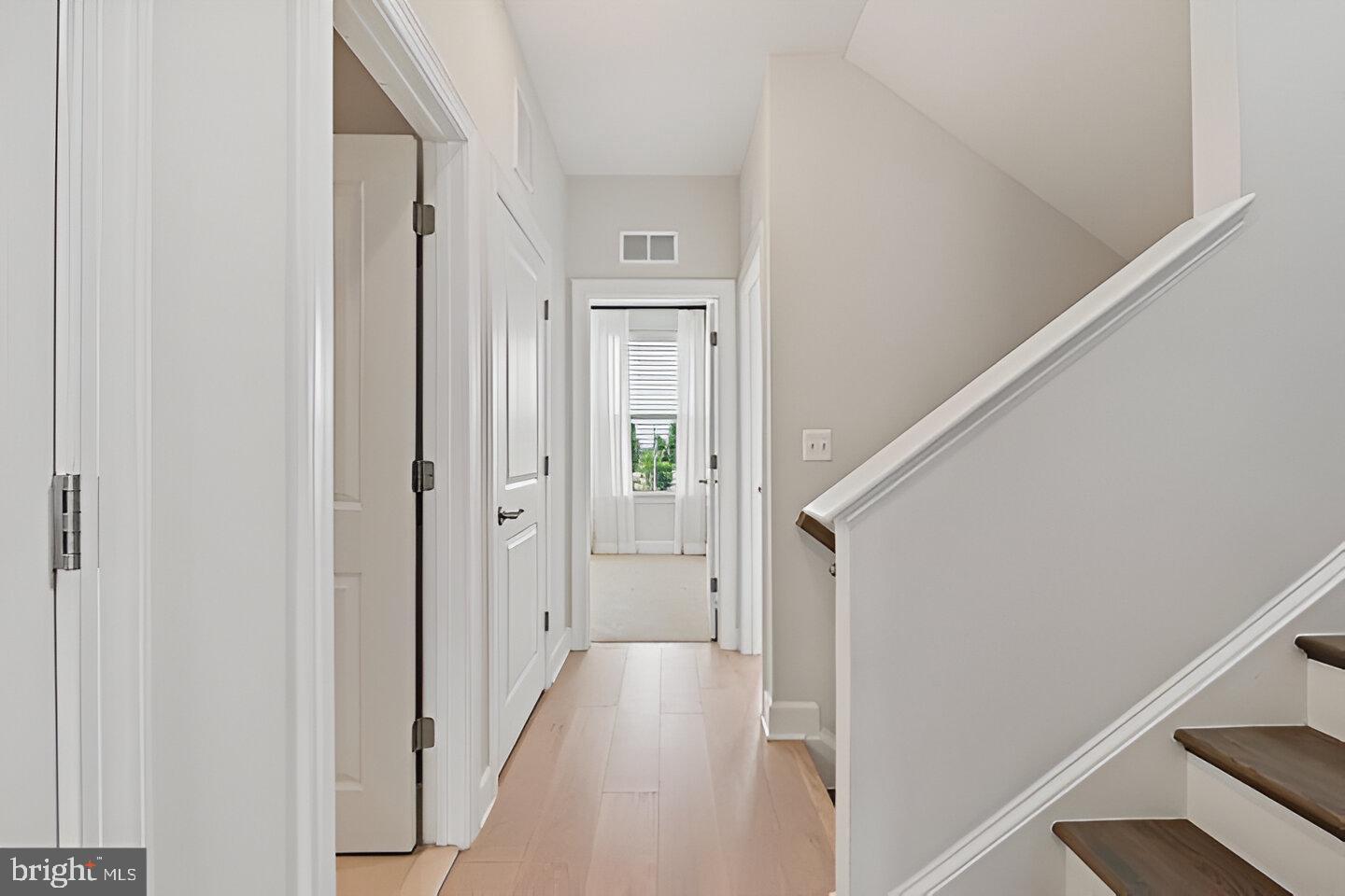 DOMINION TRAIL - Residential Lease