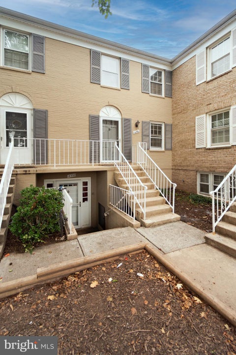 Condo For Sale - 14361 Saguaro Pl #14361<br/> Fairfax County, CENTREVILLE, VA 20121