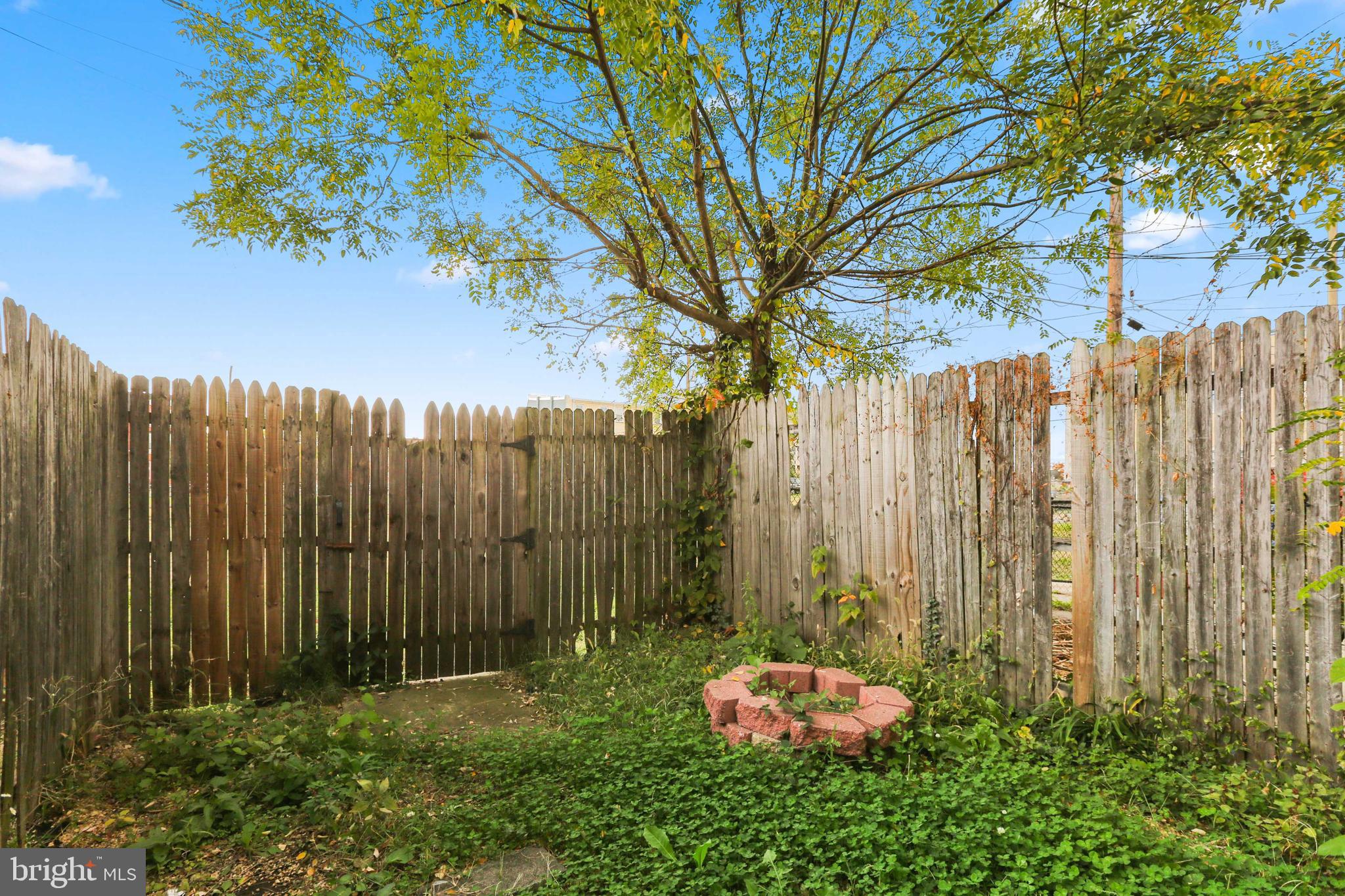 BARCLAY - Residential Lease